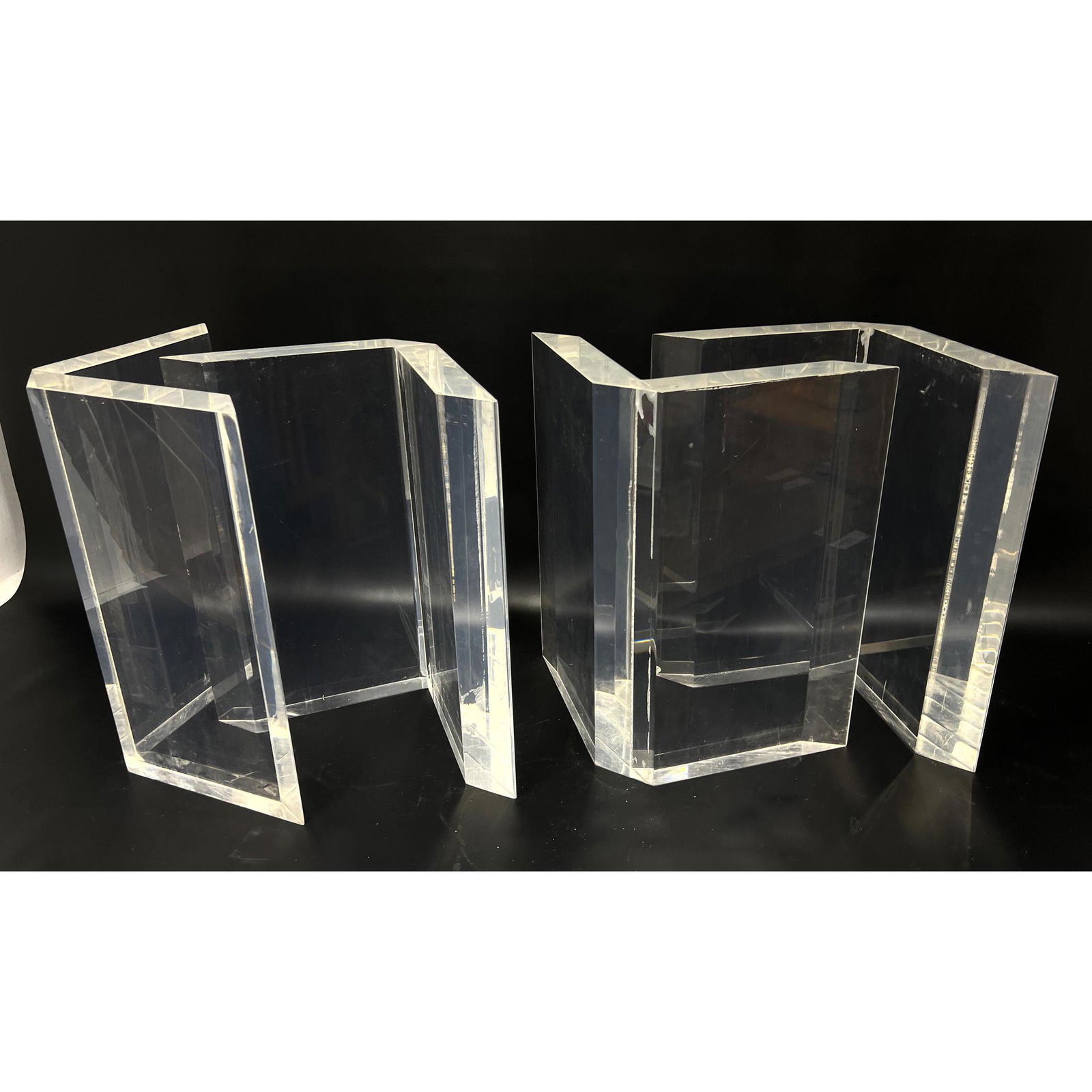 Set 4 Thick Lucite Corner Pedestals for Coffee Table. B (1 of 6)