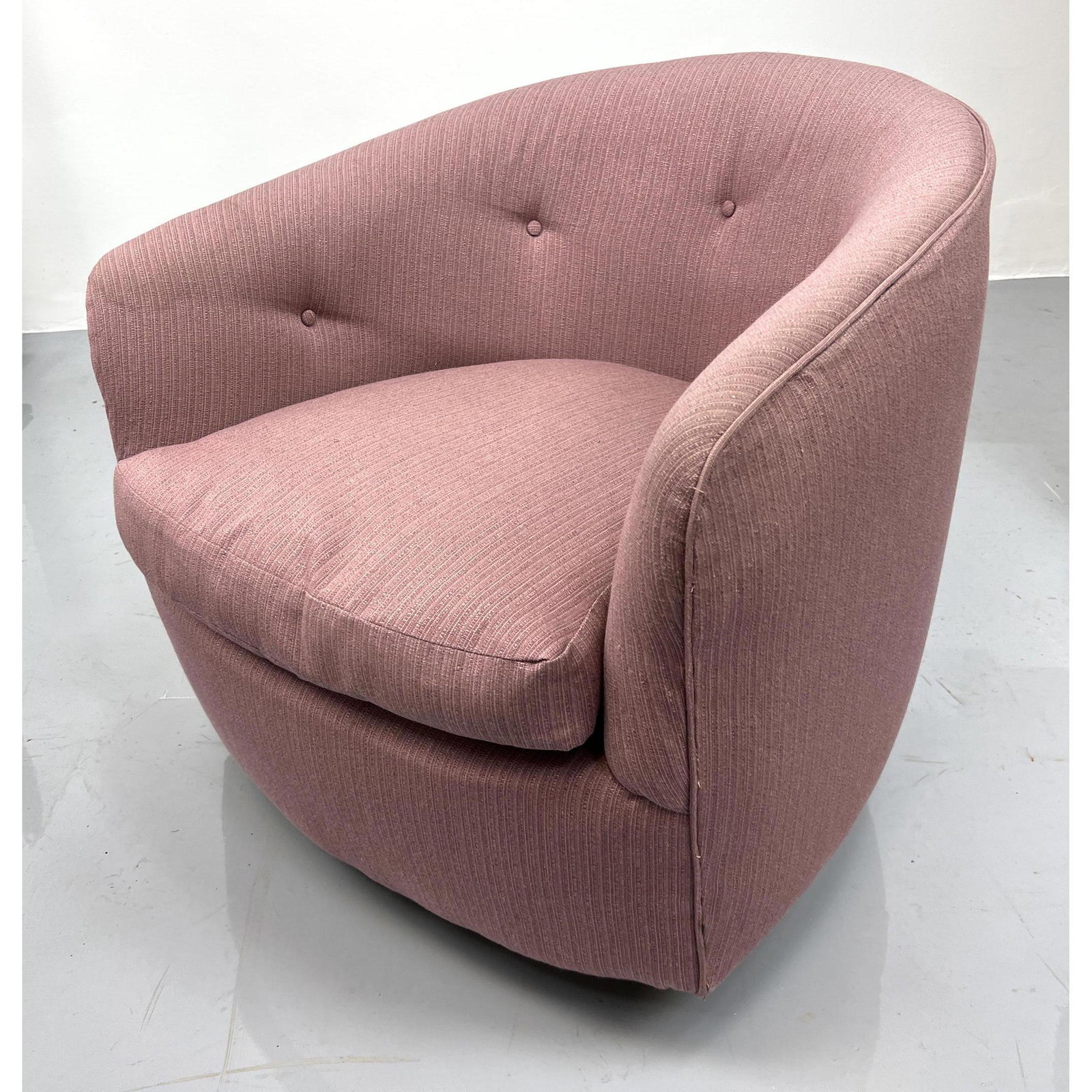 MILO BAUGHMAN for THAYER COGGIN Lounge Chair. Barrel Ba (1 of 5)