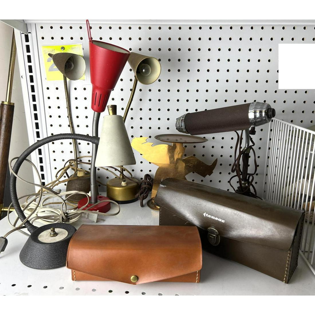 lot 50s Vintage Table Lighting Lamps. (1 of 9)