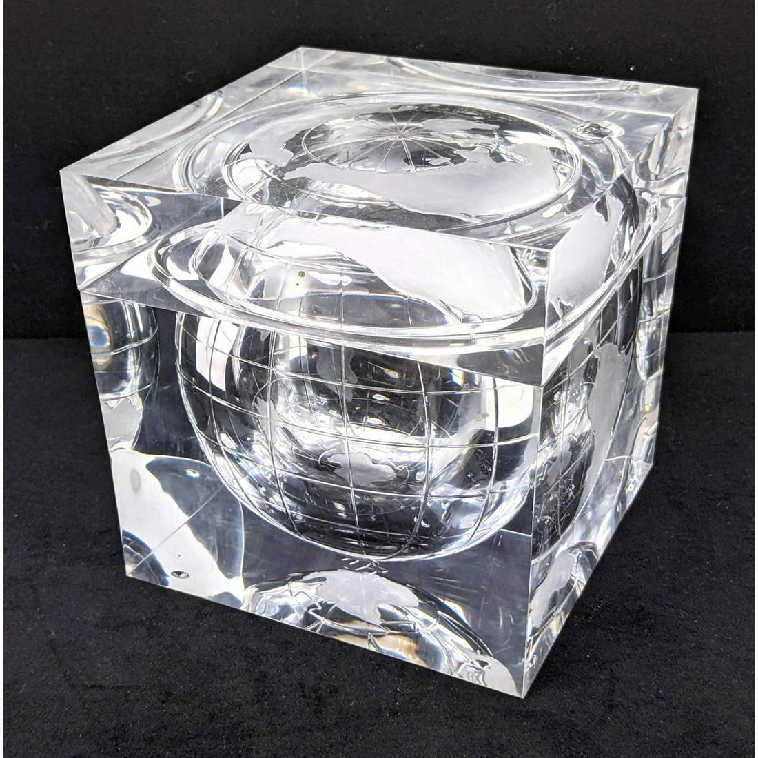 Alessandro Albrizzi Lucite Ice Bucket with Globe. ALBRI (1 of 9)