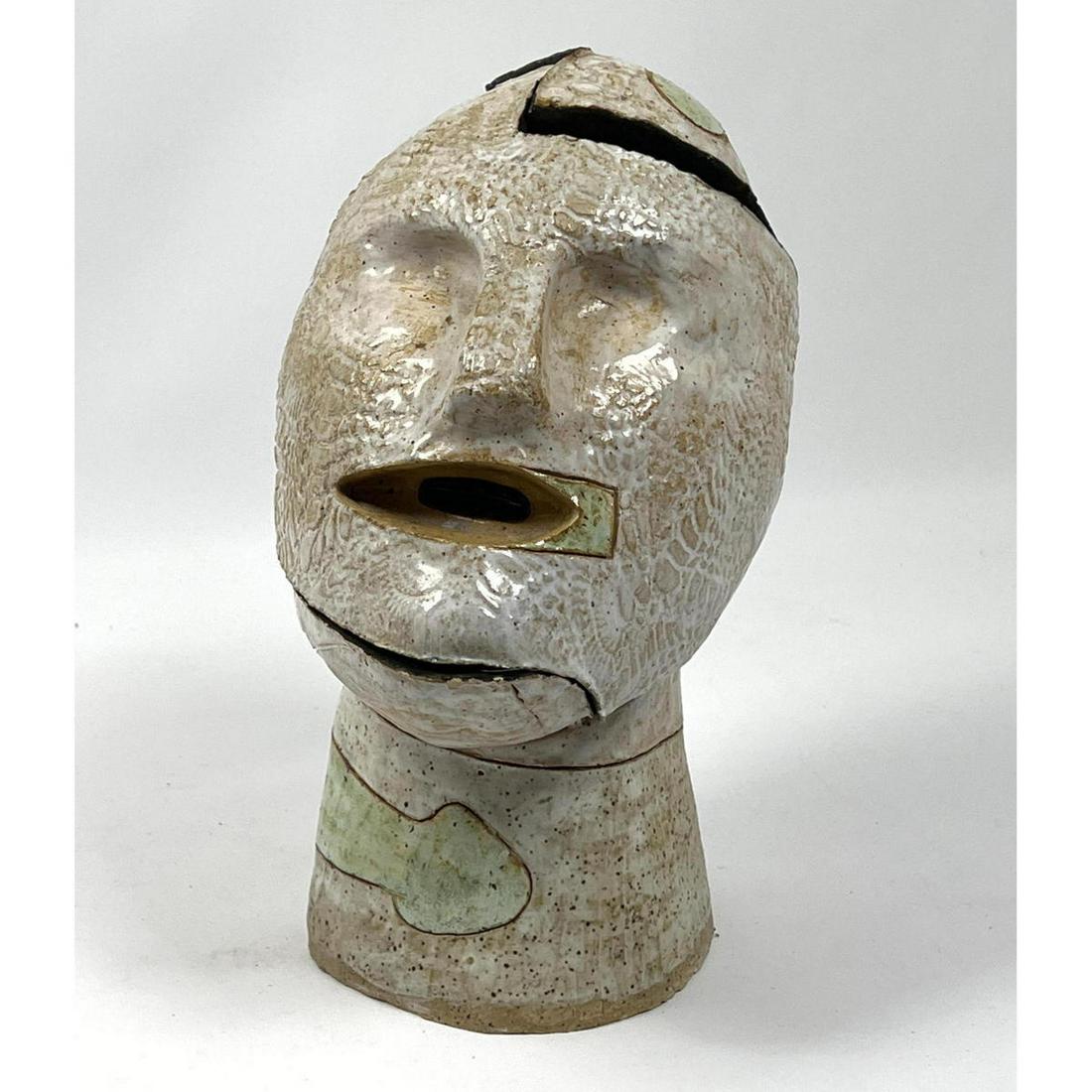 D ROCHELLE Two Part Pottery Face Sculpture. Ceramic Bus (1 of 11)