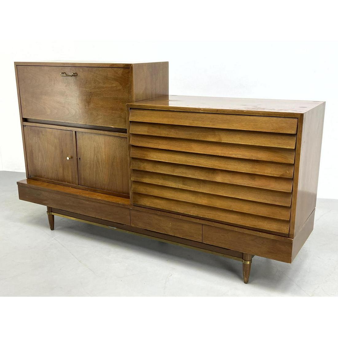 Merton Gershun AMERICAN MARTINSVILLE 3 part Cabinet Des (1 of 20)