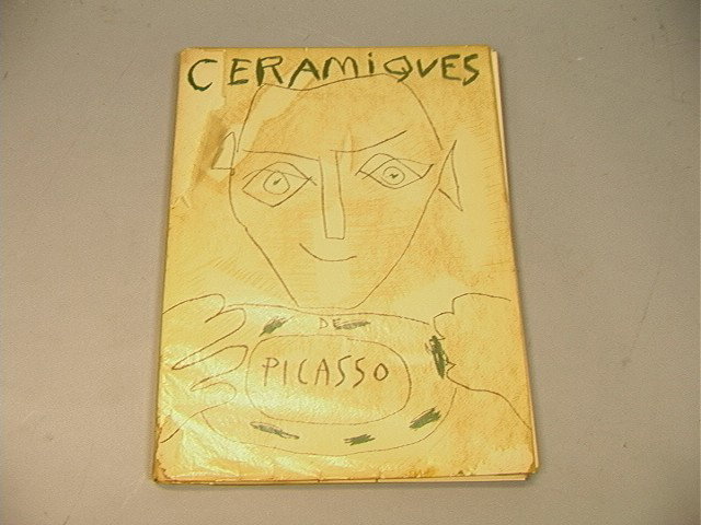 CERAMIQUES DE PICASSO Book. With Color Plates of: CERAMIQUES DE PICASSO Book. With Color Plates of Pablo Picasso Ceramics. . French Text. Picasso a vallauris.-- Dimensions: H: 15 inches: W: 11.25 inches --- Condition (General): Roughness to edges. A 