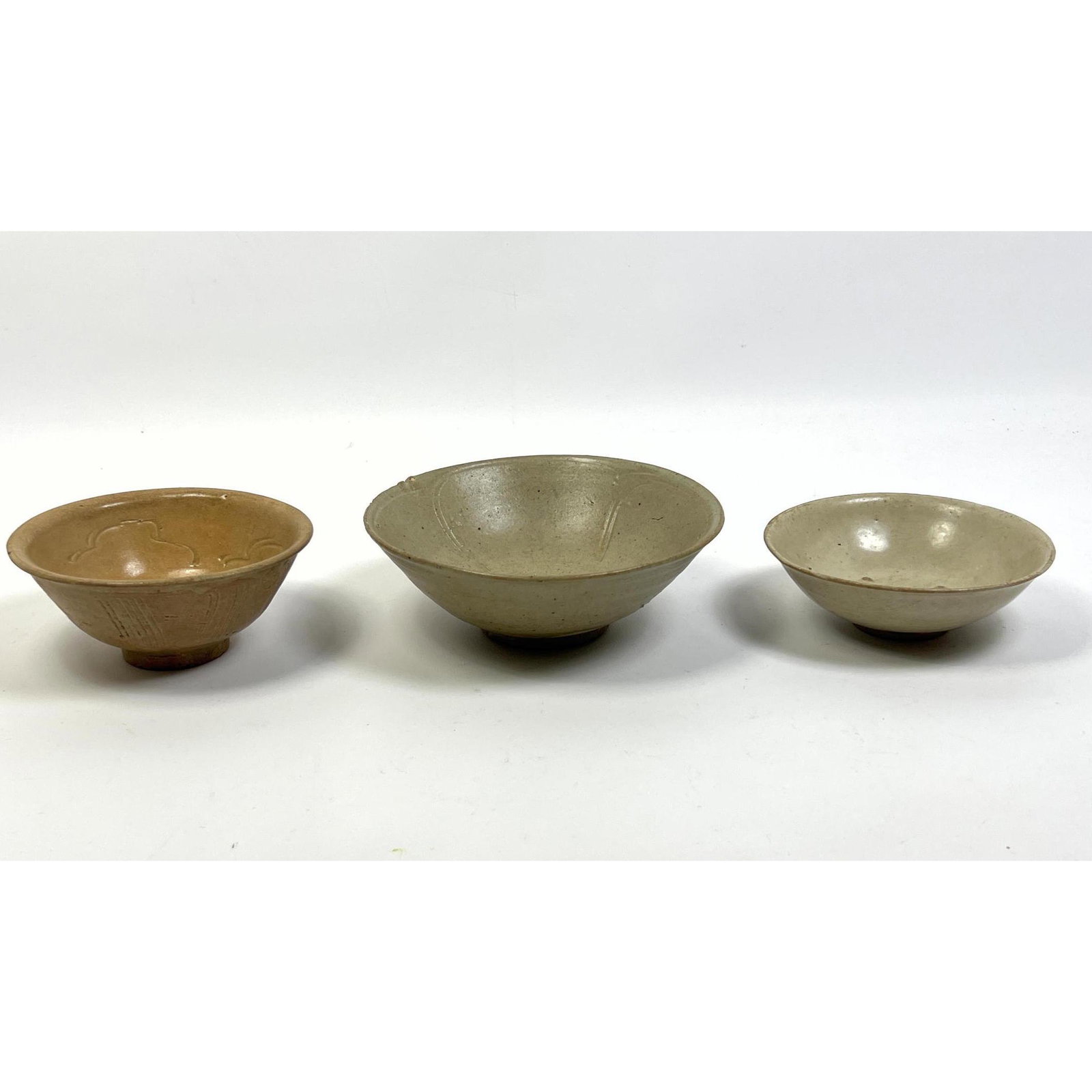 3pcs Chinese Stoneware Bowls. H 2.5 x W 5.25 x D 5.25 (1 of 16)