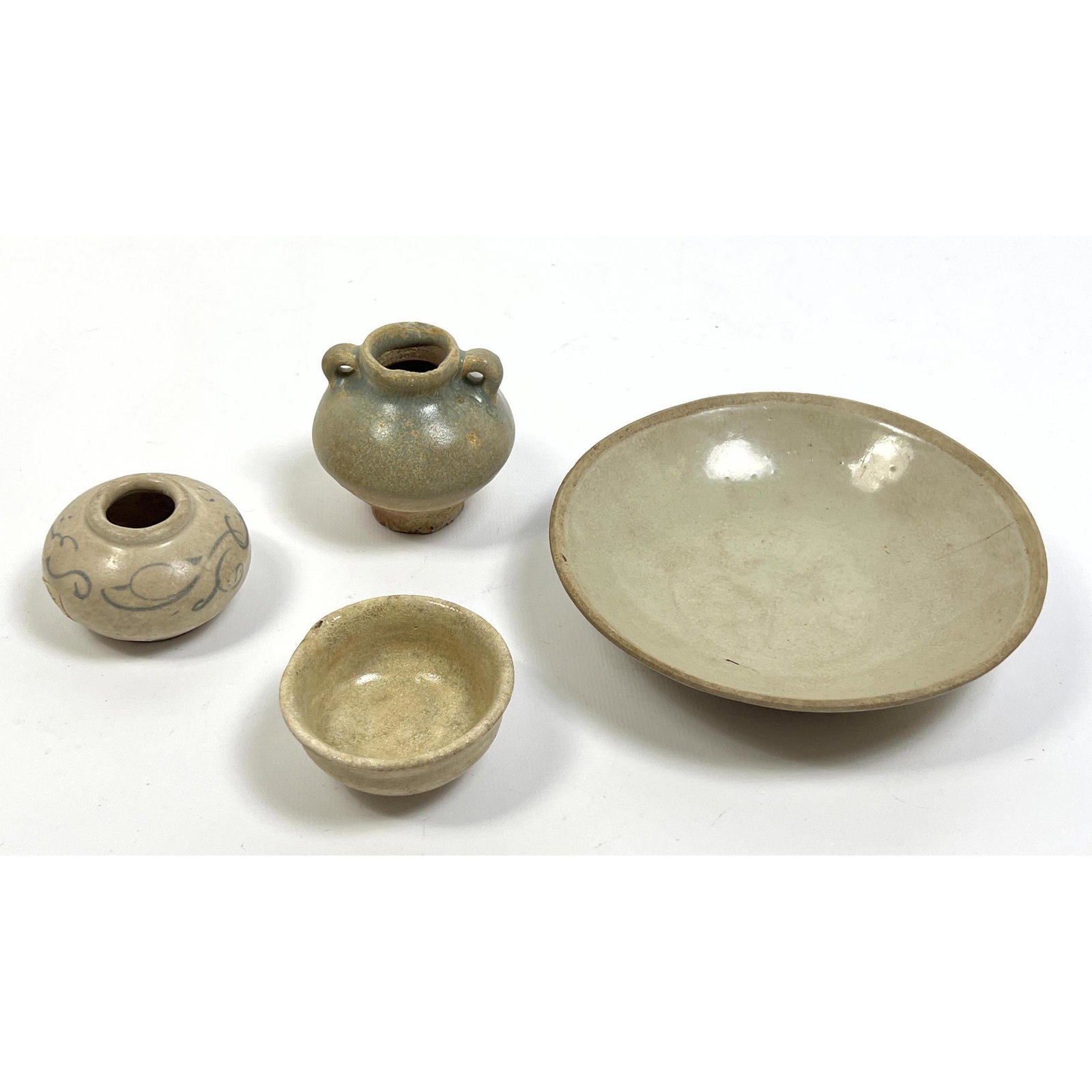 4pcs Chinese. Sung, Sawankalok, Tong King, H 2.75 x W 2 (1 of 18)