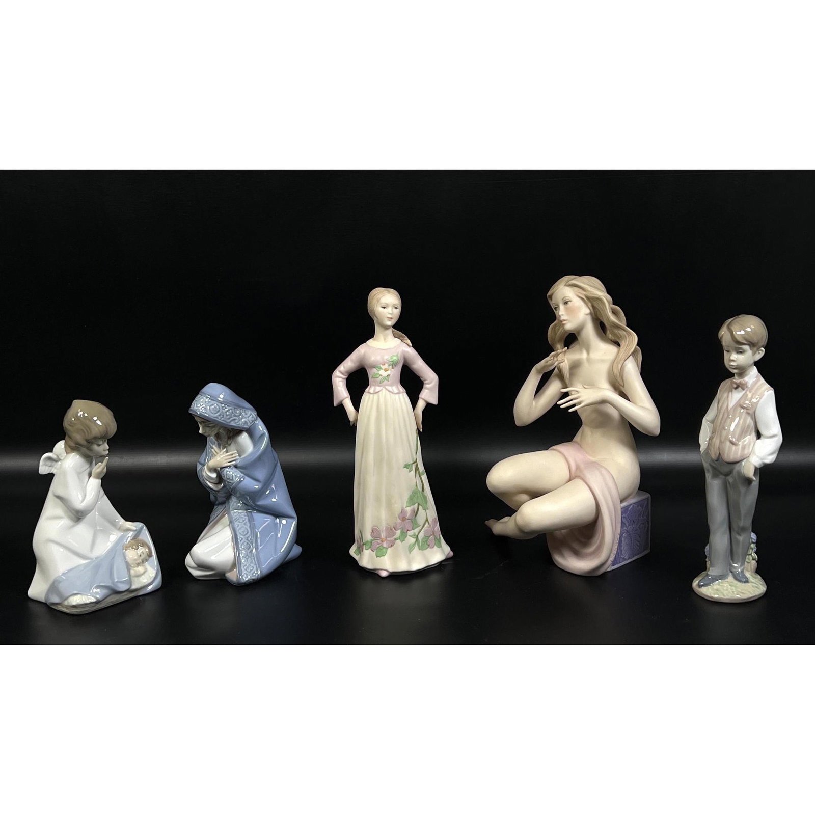 Collection 5 LLADRO and GOEBEL Porcelain Figures. Three (1 of 14)