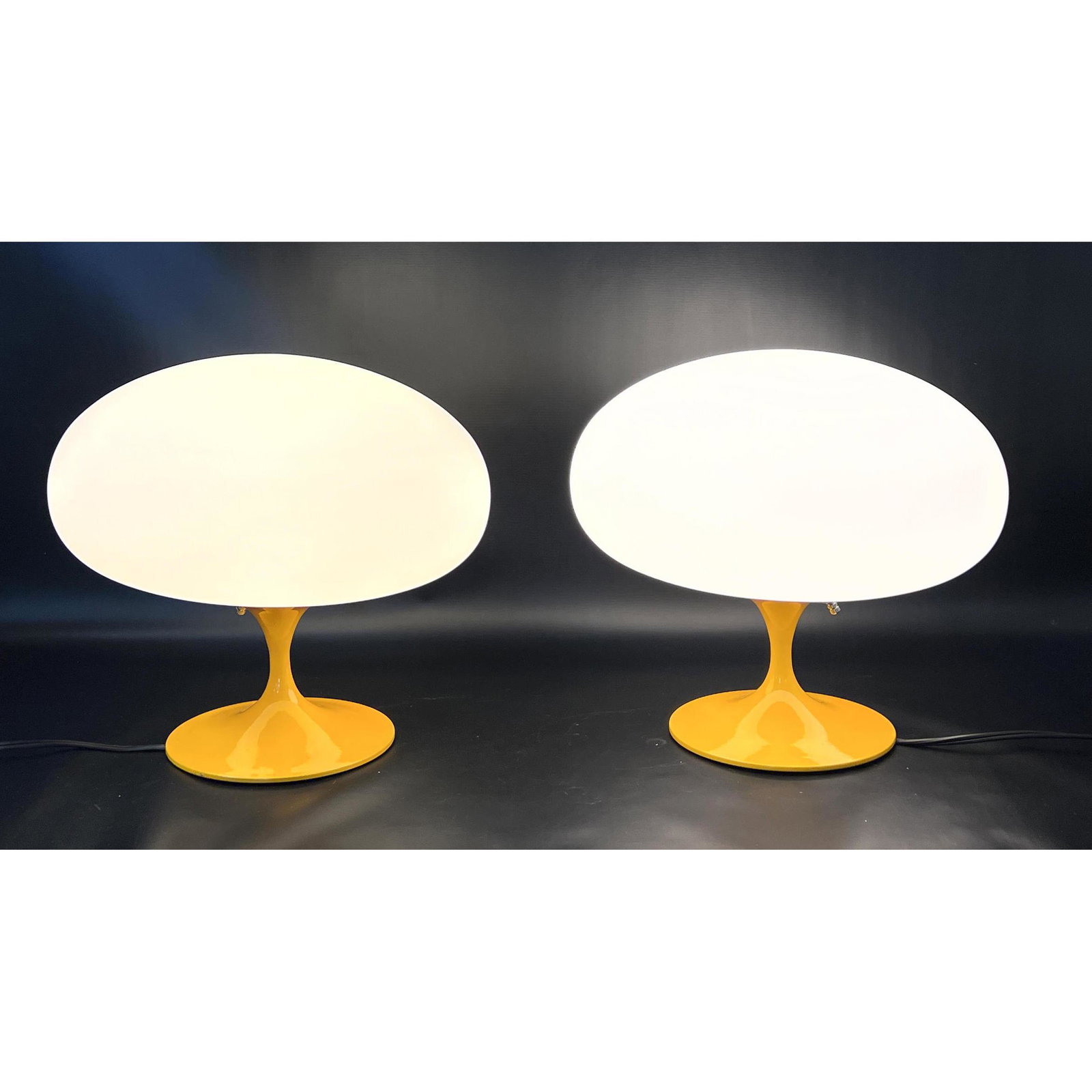 Pair Contemporary Stemlite Table Mushroom Lamps. Designline. (1 of 7)