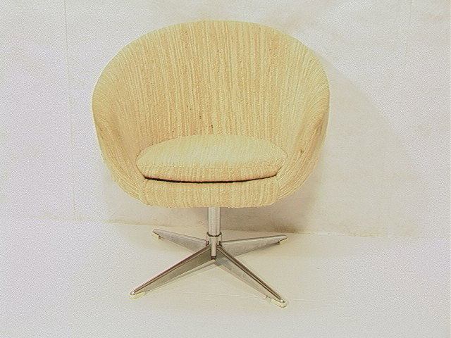 OVERMAN Style Egg Chair. "X" Metal Base. Oatmea: OVERMAN Style Egg Chair. "X" Metal Base. Oatmeal Color Upholstery. -- Dimensions: H: 28.5 inches: W: 28 inches: D: 23 inches --- Condition (General): Very Good Condition. Base is loose. Please contact