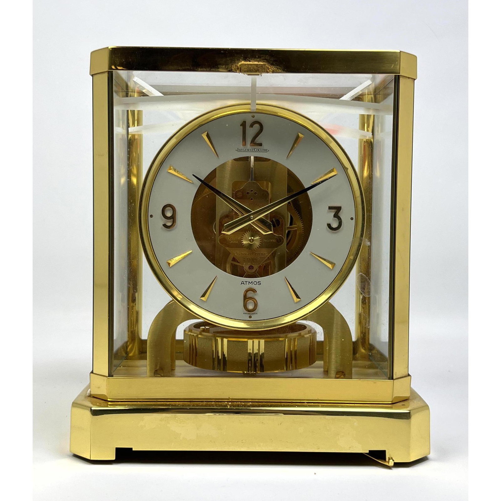 Never Used Atmos JAEGER LeCOULTRE Mantle Clock. Brass and Glass. Original packaging and paperwork. (1 of 13)
