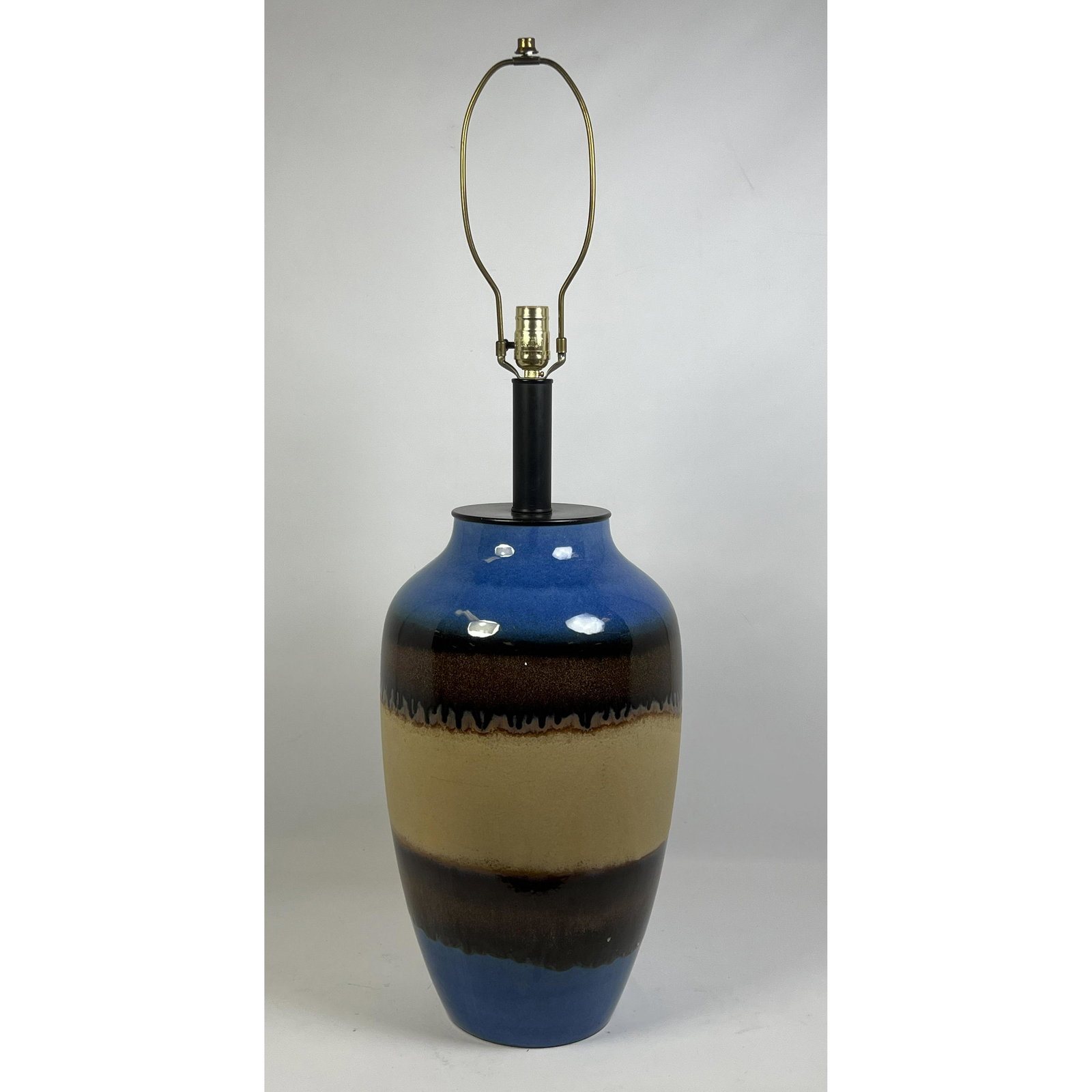 Large Glazed Art Pottery Table Lamp. (1 of 8)