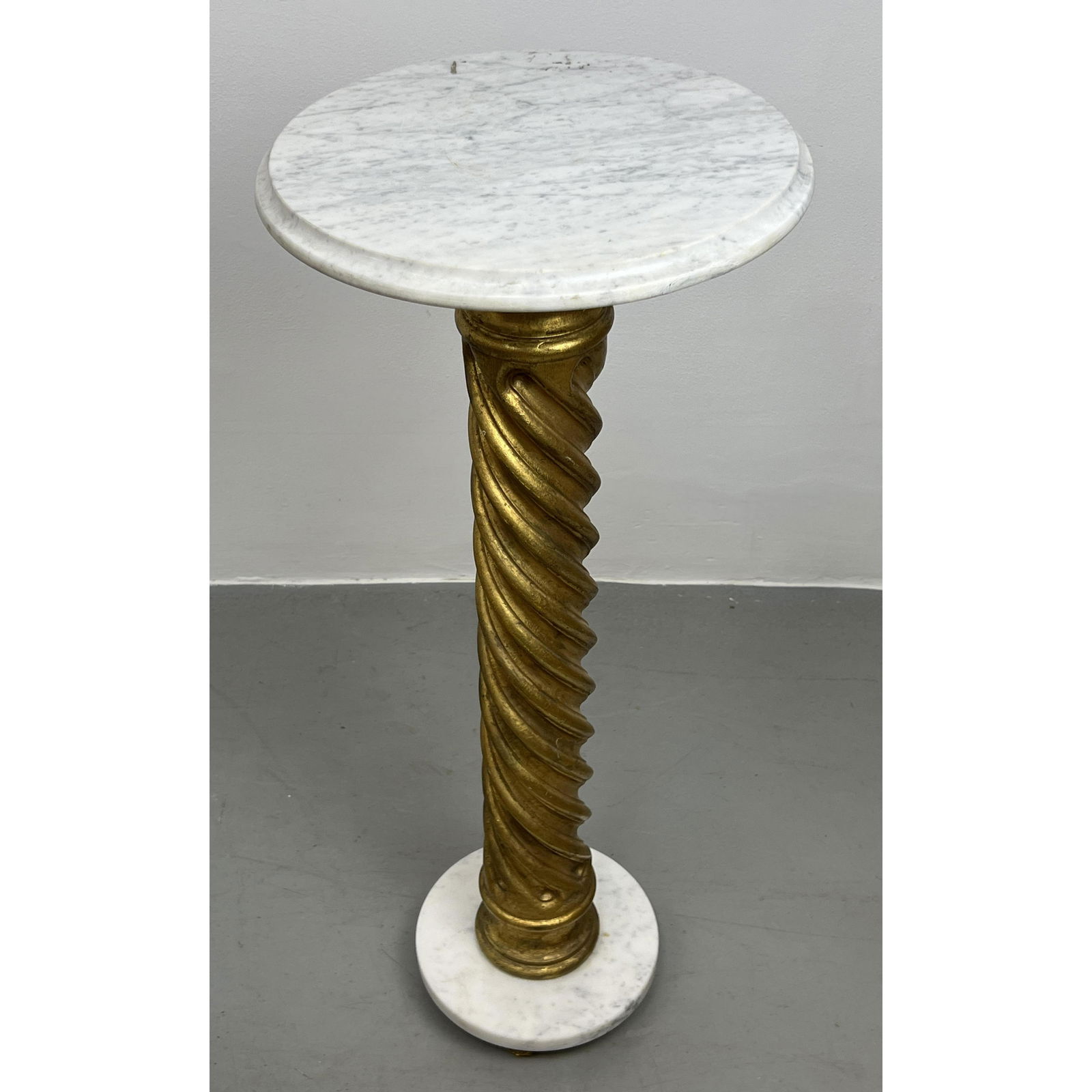 Marble Top Gilt Swirl Fluted Column Display Pedestal. (1 of 11)