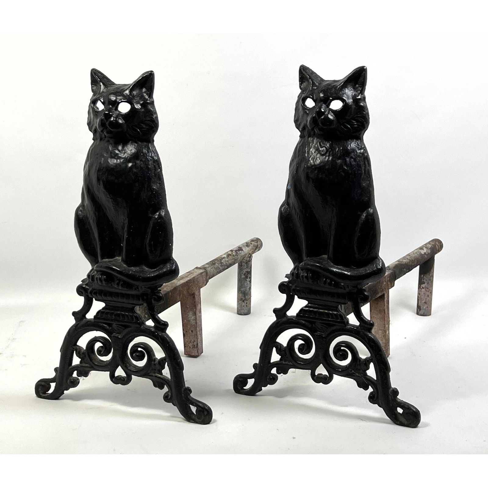 Pair Cast Iron Cat andirons (1 of 8)