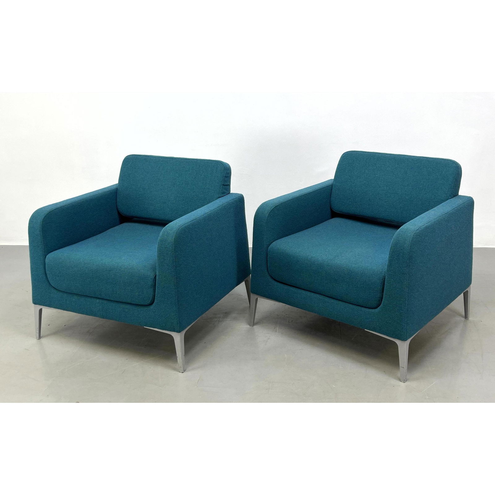 Pair Contemporary Modern Lounge Chairs with Aluminum Legs. (1 of 10)