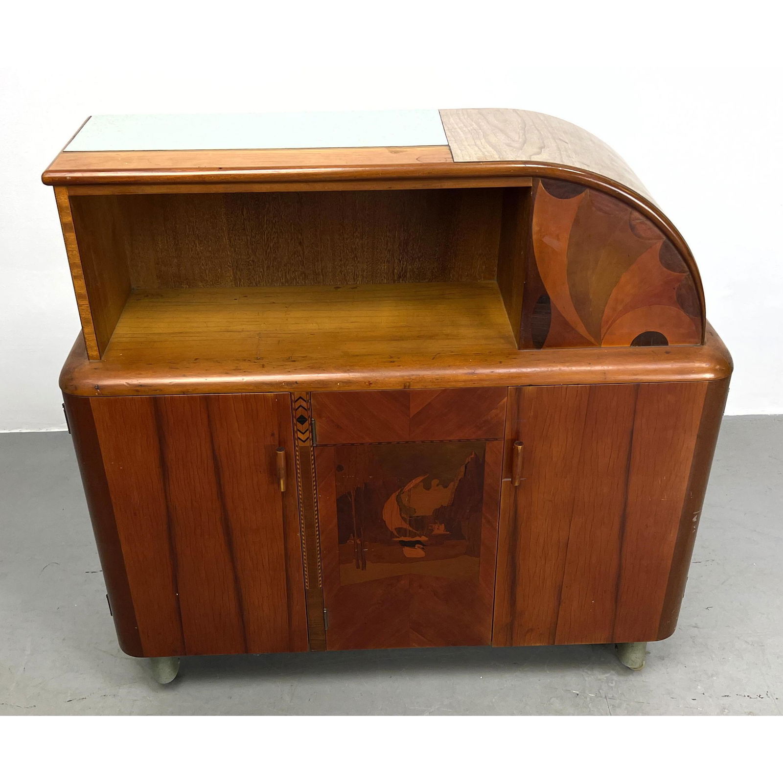 Vintage Art Deco Inlaid Server Bar Cabinet. (1 of 16)