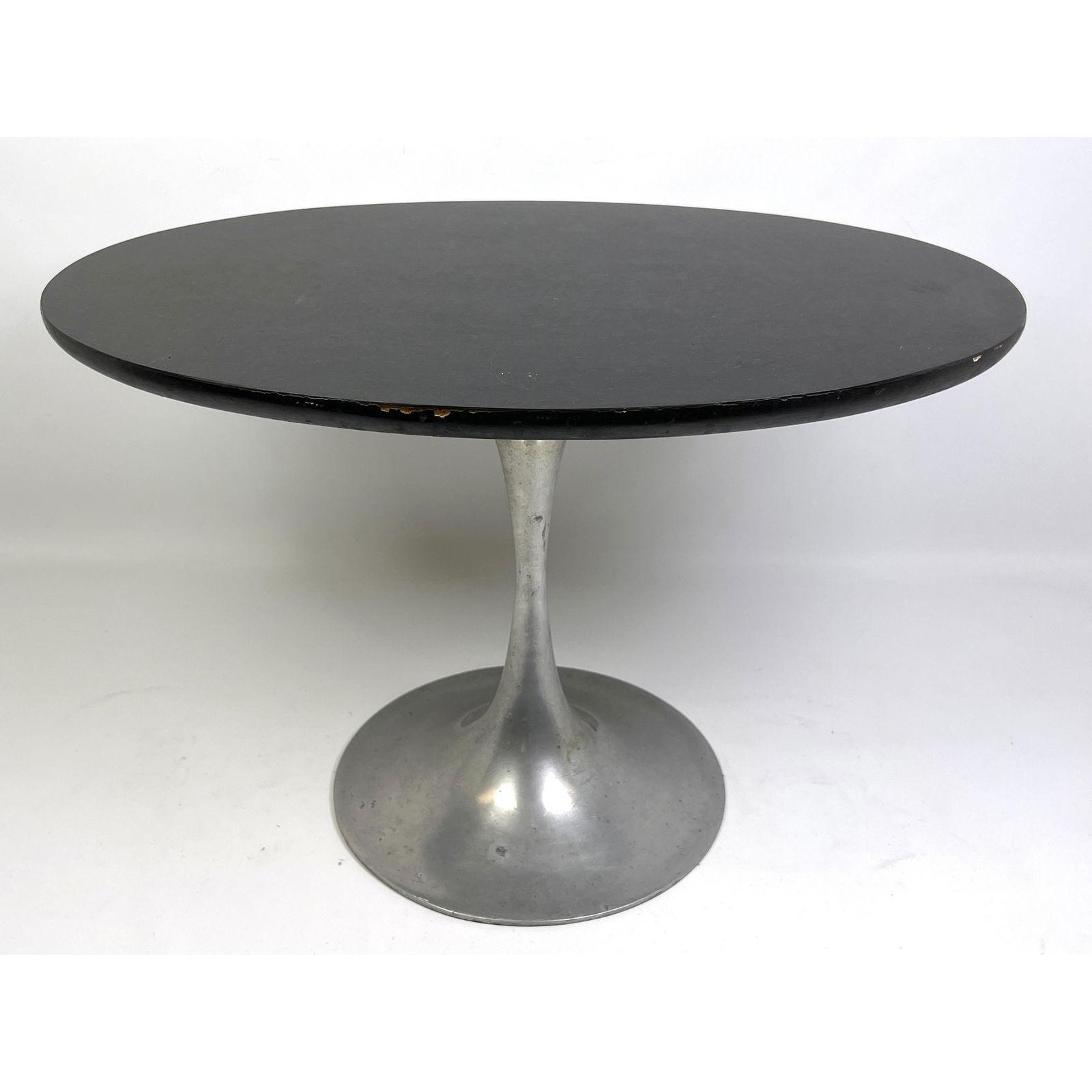 Burke Low Pedestal Tulip Side Table. (1 of 11)