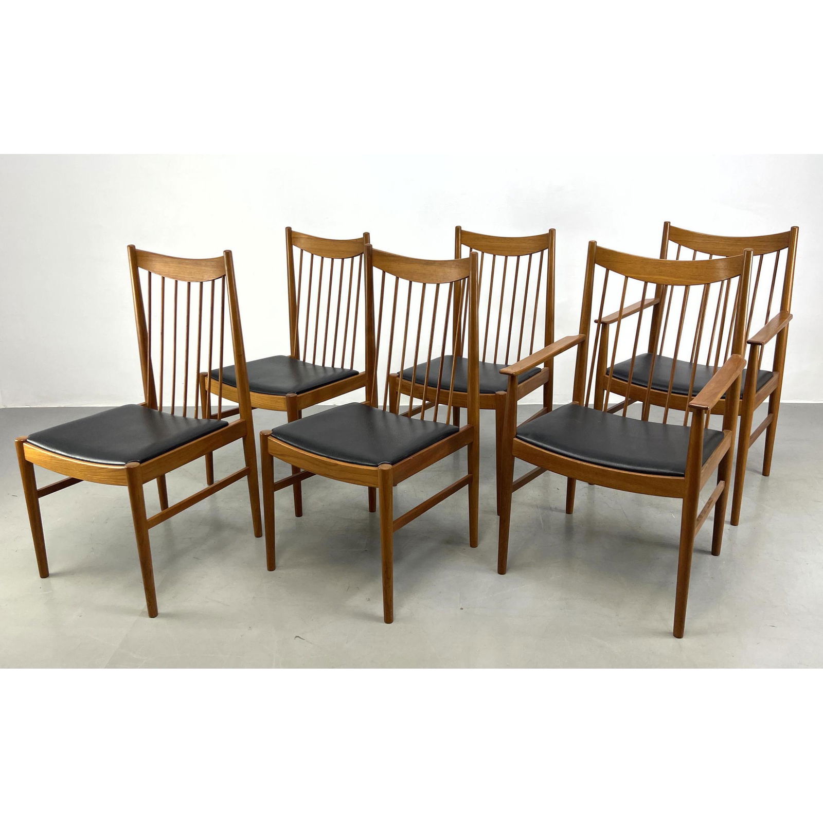 Set 6 ARNE VODDER Sibast dining chairs. Danish Modern Teak. Helge Sibast for Sibast Teak Spindle Bac: Set 6 ARNE VODDER Sibast dining chairs. Danish Modern Teak. Helge Sibast for Sibast Teak Spindle Back Dining Chairs Model 422, Set of 6 Dimensions: H: 37 inches: W: 17 inches: D: 23 inches - Seat Heig