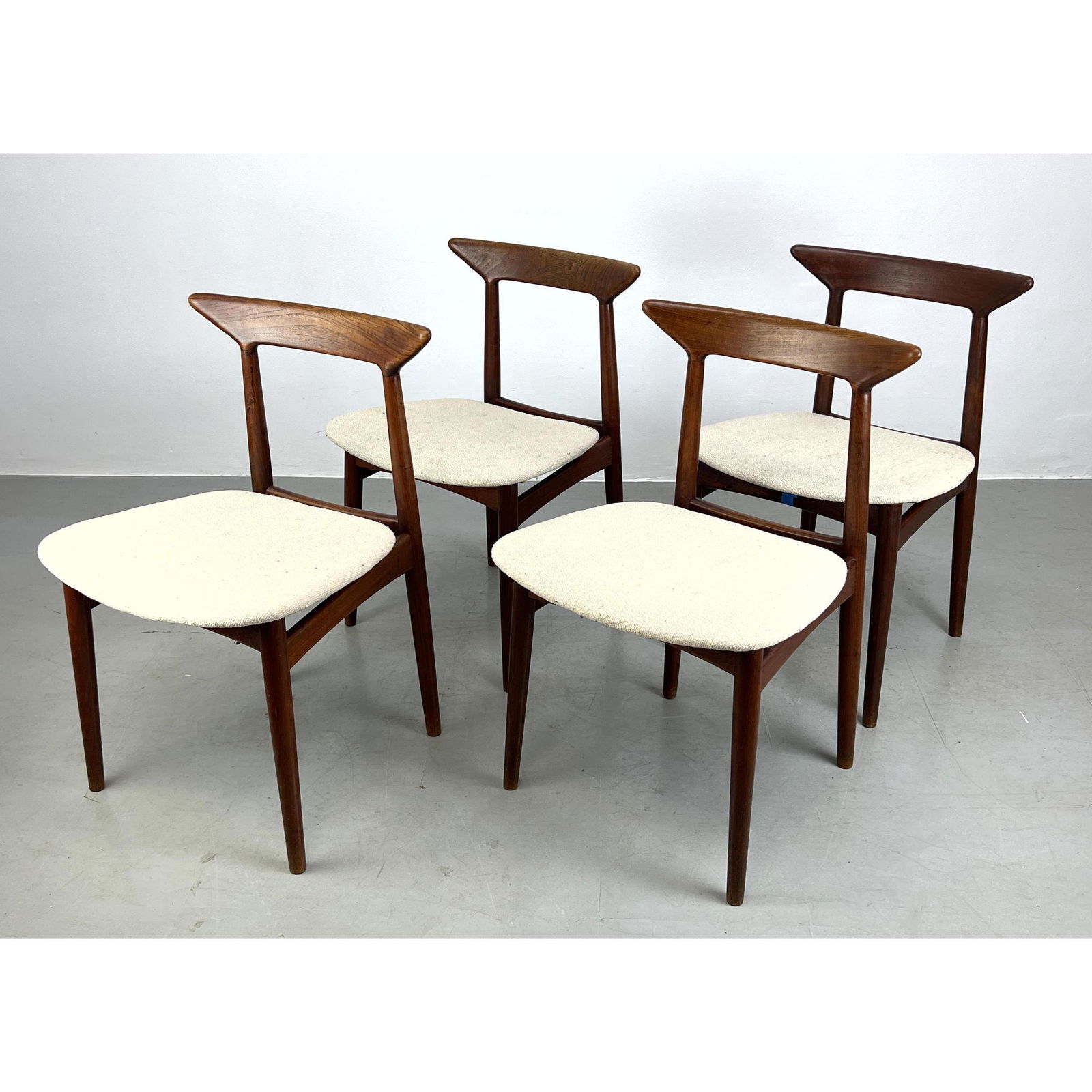 Set 4 Danish Modern Dining Chairs. Wegner Style. (1 of 15)