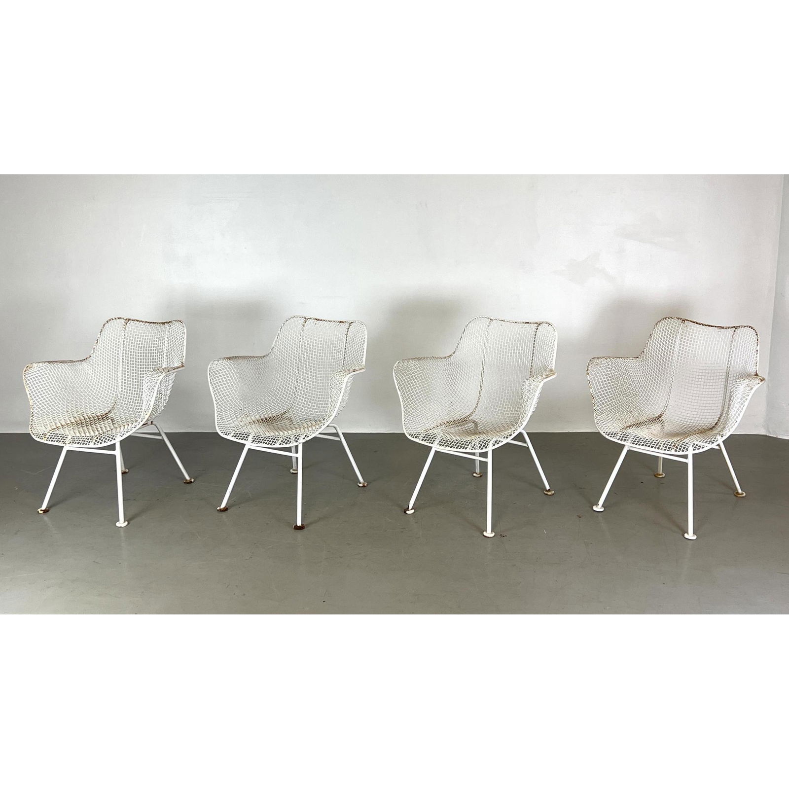 Set 4 RUSSELL WOODARD Sculptura Lounge Chairs. Painted White Metal Mesh Frames. Outdoor. Patio. Gard (1 of 16)