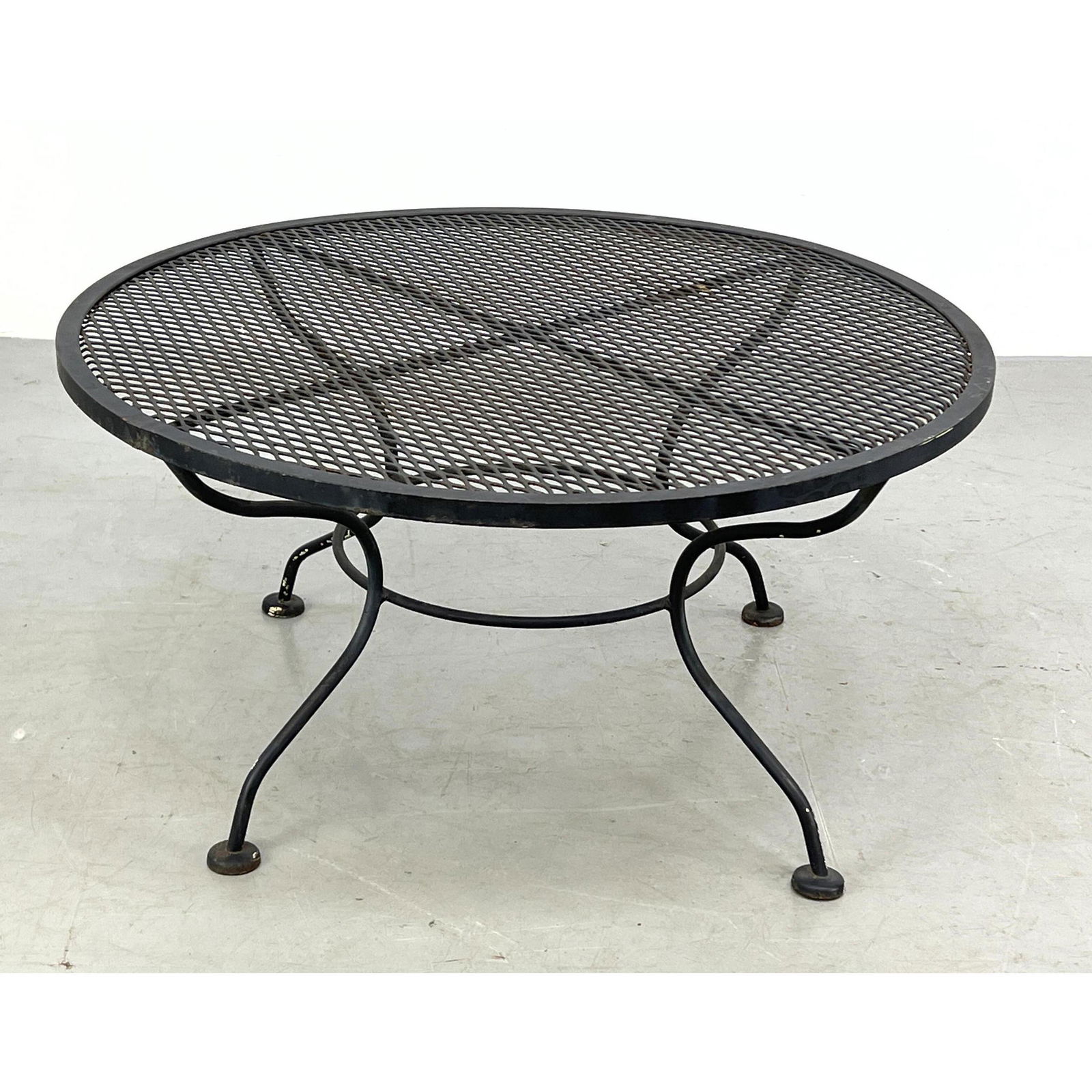 Salterini Coffee Table. Iron mesh. (1 of 8)