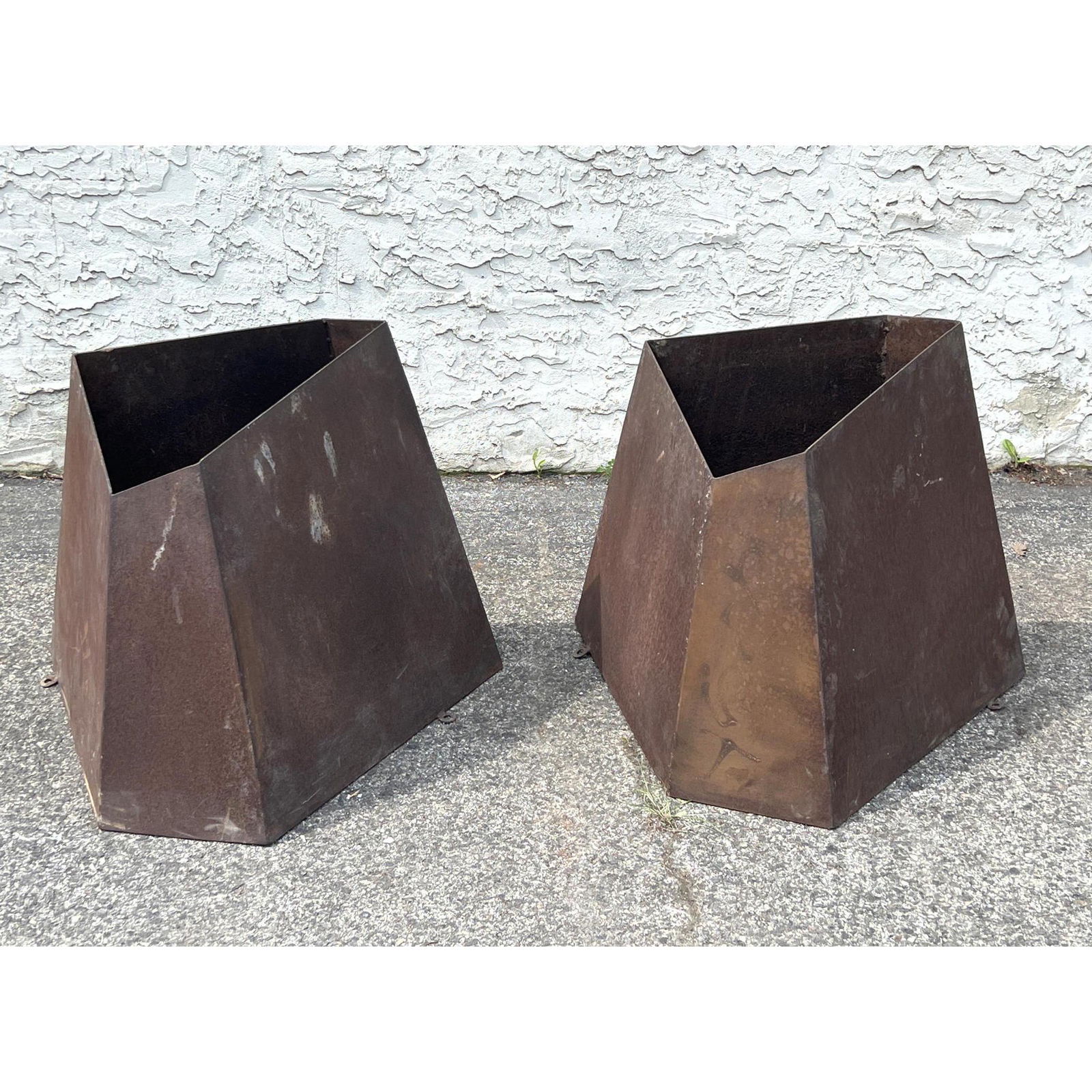 Pair Modernist Geometric Outdoor Planters (1 of 13)