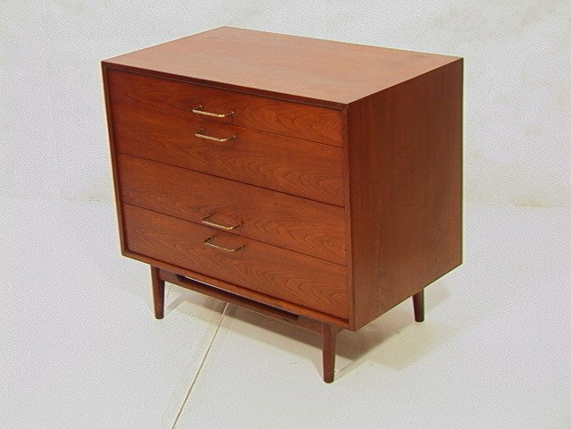 Walnut JENS RISOM American Modern Dresser Chest.: Walnut JENS RISOM American Modern Dresser Chest. Four drawers with brass pulls. Marked. Nice Base. -- Dimensions: H: 32 inches: W: 36 inches: D: 21 inches --- Condition (General): Very Good Condition.