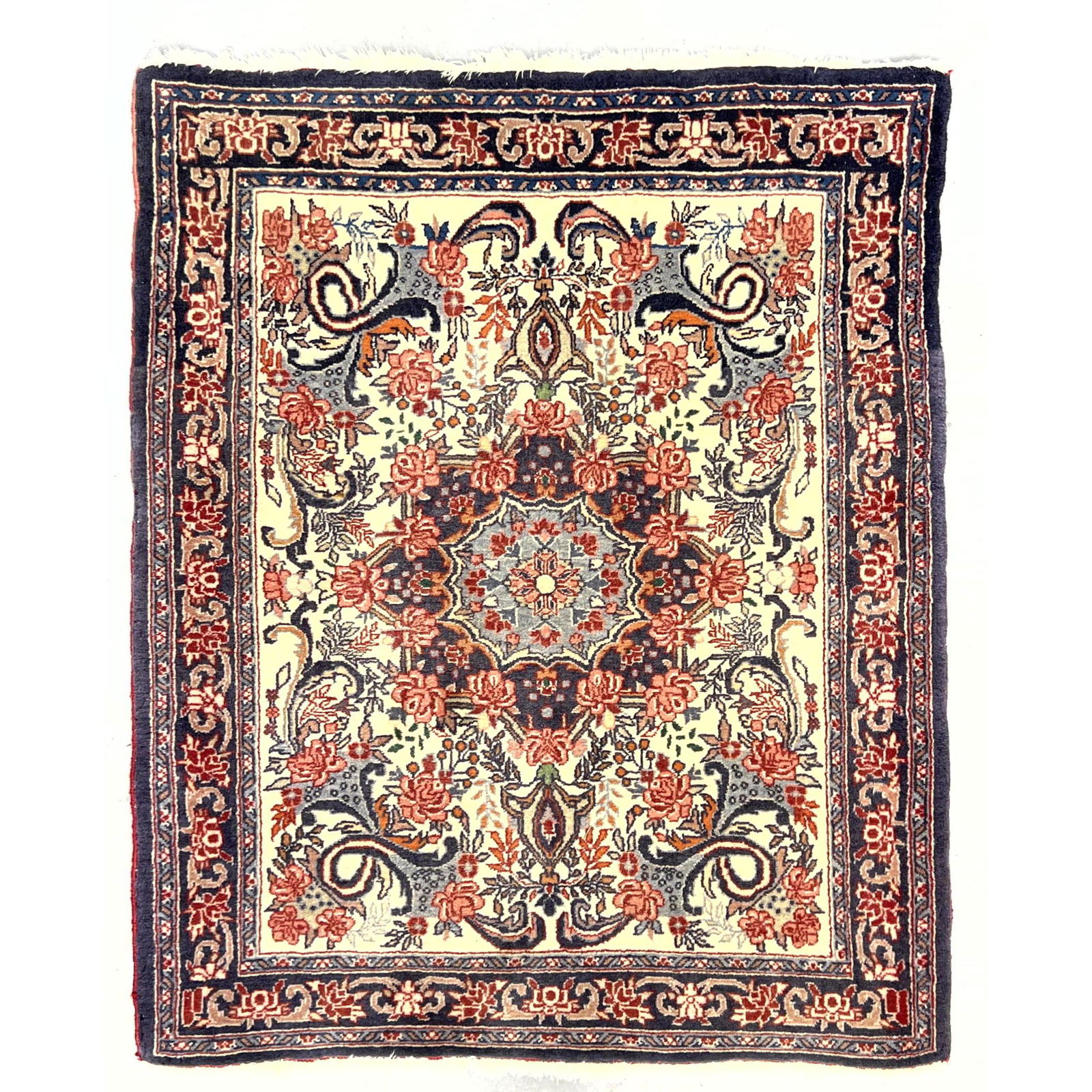 2'4 x 2'11 Rose Flower design Handmade Oriental Carpet Rug. Baidjar. Fine weave. (1 of 5)
