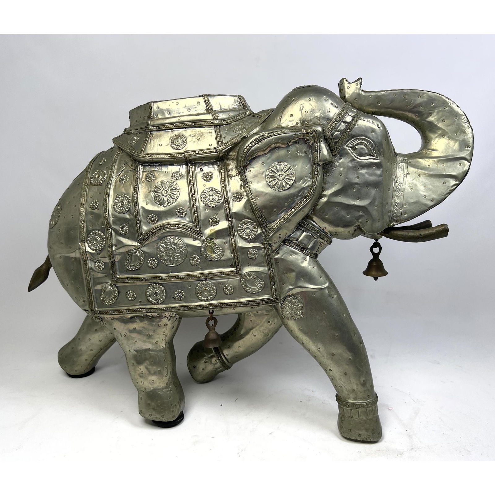 Metal clad Asian Elephant. (1 of 6)
