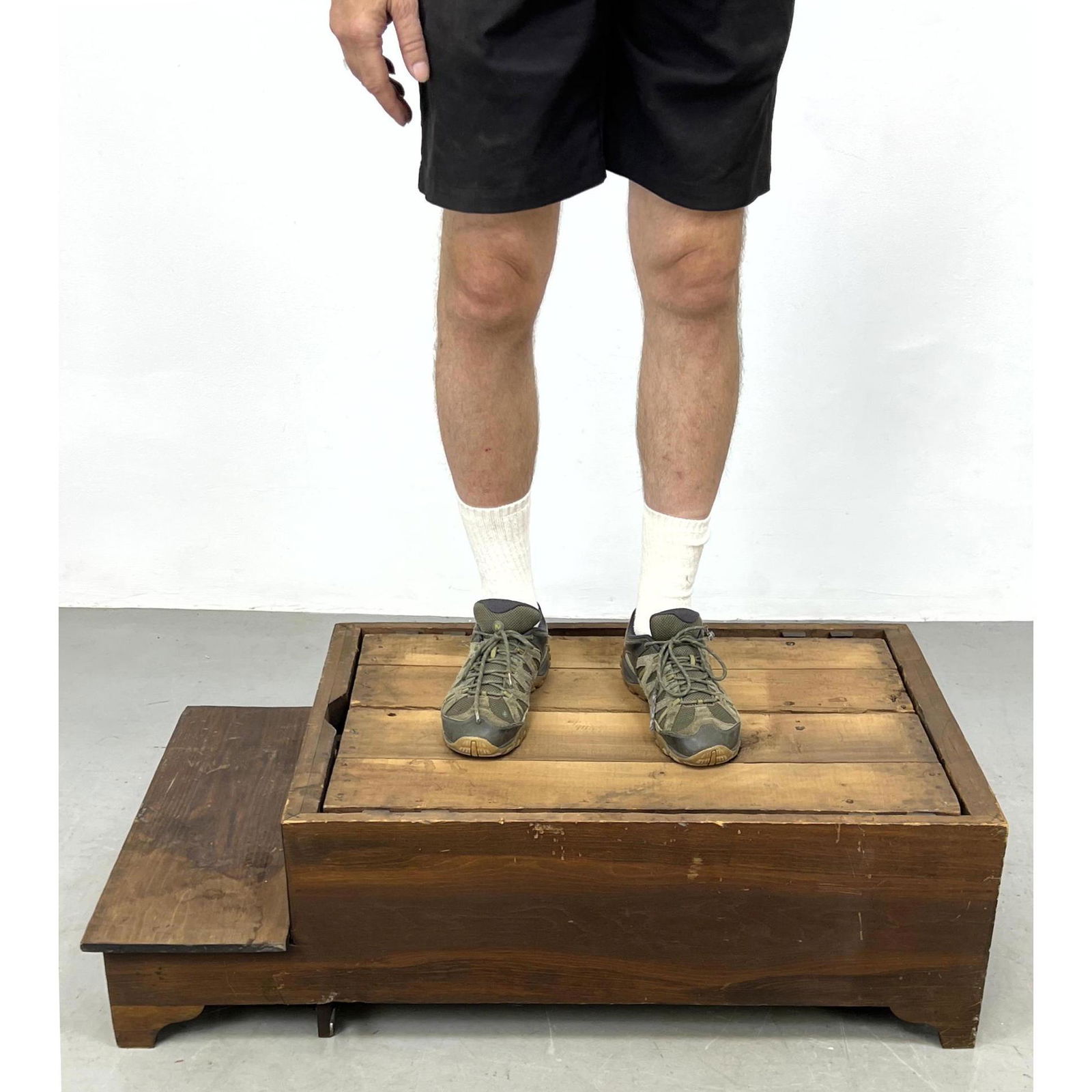 Dr Moulin Bros Odd Fellows JUDGMENT STAND. from Odd Fellows Eden lodge Wilmington DE Trap door mecha (1 of 11)