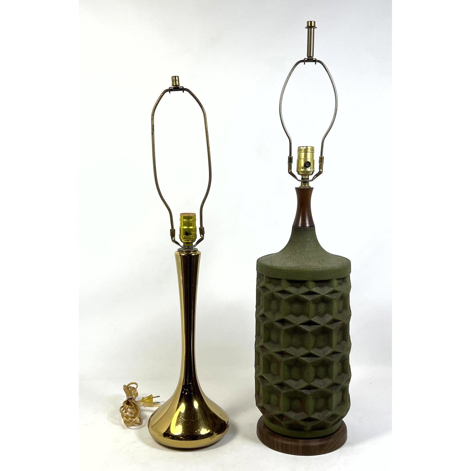 2pc Modern Table Lamps. Patterned relief green Lamp. Brass Tone Tulip form Lamp. (1 of 15)