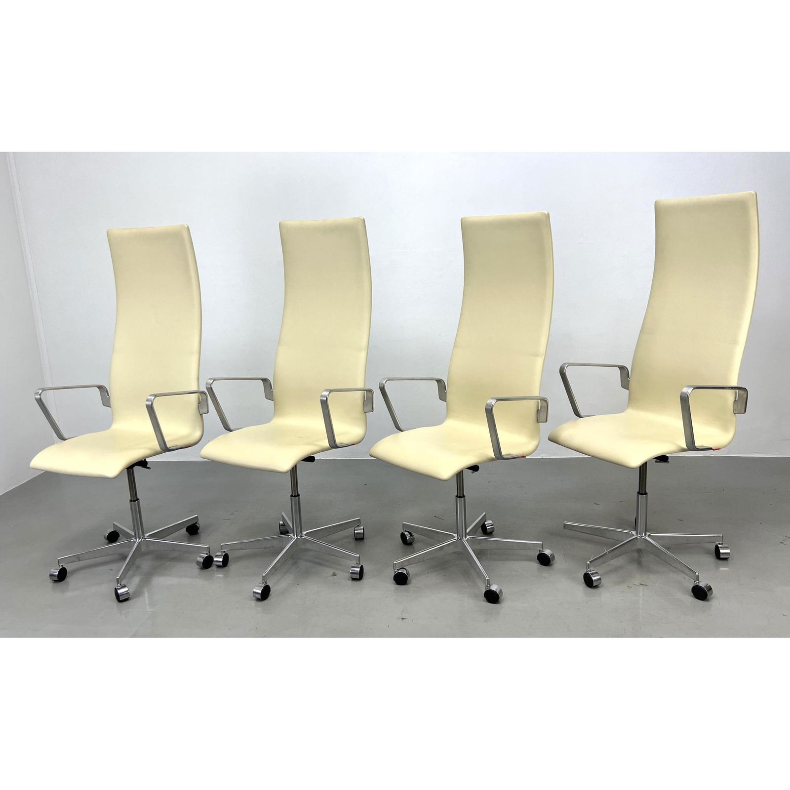Set 4 FRITZ HANSEN Arne Jacobsen Tall Oxford Rolling Chairs. (1 of 13)