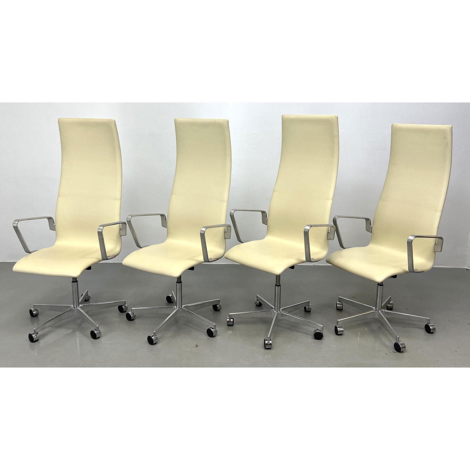 Set 4 FRITZ HANSEN Arne Jacobsen Tall Oxford Rolling Chairs. (1 of 13)