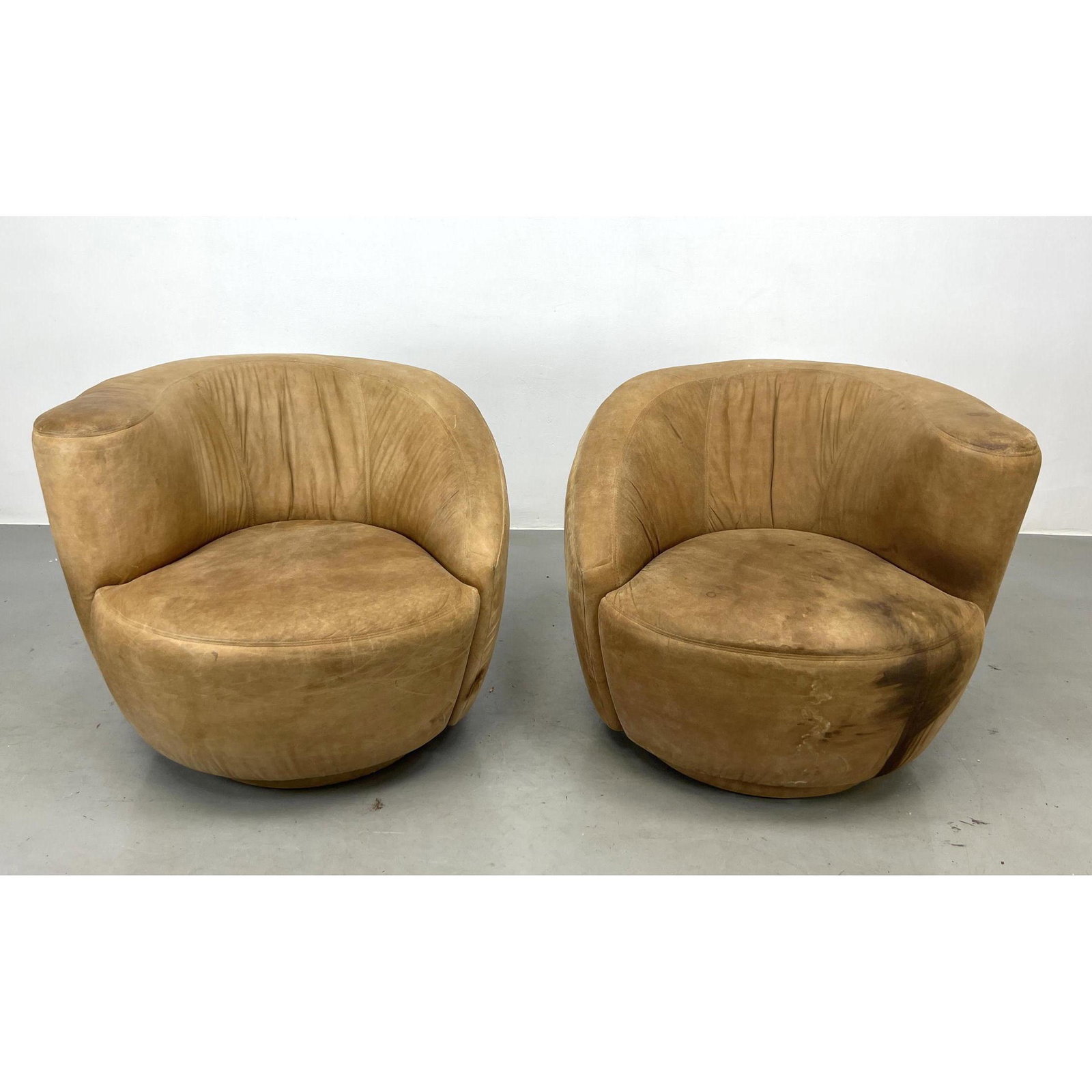 Pair Kagan Style Swivel Lounge Chairs. (1 of 12)