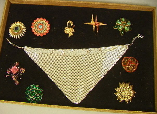 10 Pc Costume Jewelry Pin Lot. JOMAZ, HATTIE CARN: 10 Pc Costume Jewelry Pin Lot. JOMAZ, HATTIE CARNEGIE, BOUCHER, ROBERT, MIRIAM HASKELL, CHRISTIAN DIOR Germany and WHITING & DAVIS Chain Link Necklace. -- Dimensions: --- Please contact us with specif