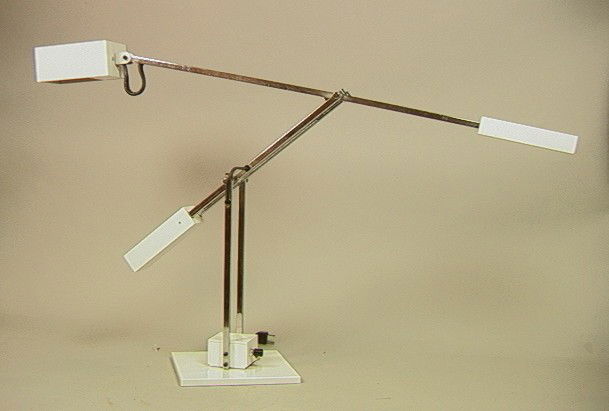Robert Sonneman Cantilever Table Lamp. White ena: Robert Sonneman Cantilever Table Lamp. White enameled.-- Dimensions: : W: 32 inches: D: 7 inches --- Please contact us with specific questions about condition, not visible in the photos. --- US Shippi