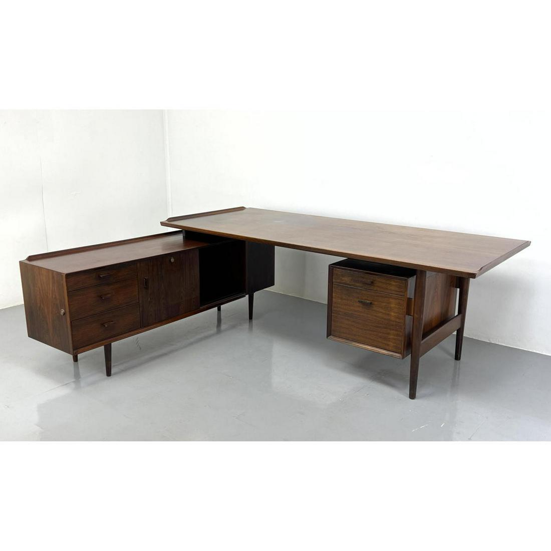ARNE VODDER Executive Desk and Return. Rosewood.: ARNE VODDER Executive Desk and Return. Rosewood. Dimensions: H: 28.5 inches: W: 80.5 inches: D: 35.5 inches ---