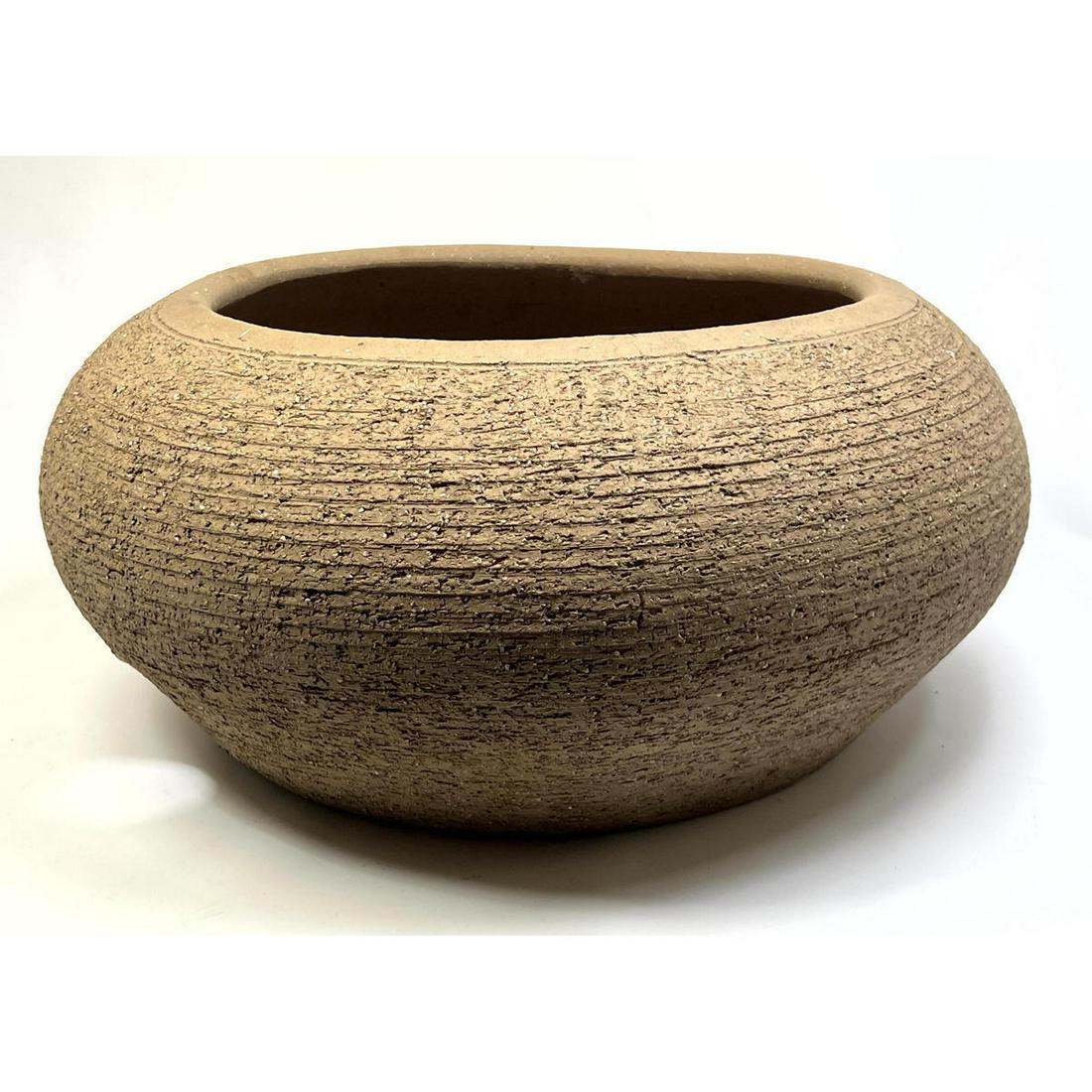 Stan Bitters Hose Pot for Hans Sumpf. Pottery. Garden: Stan Bitters Hose Pot for Hans Sumpf. Pottery. Garden Dimensions: H: 8 inches: W: 19 inches: D: 19 inches ---