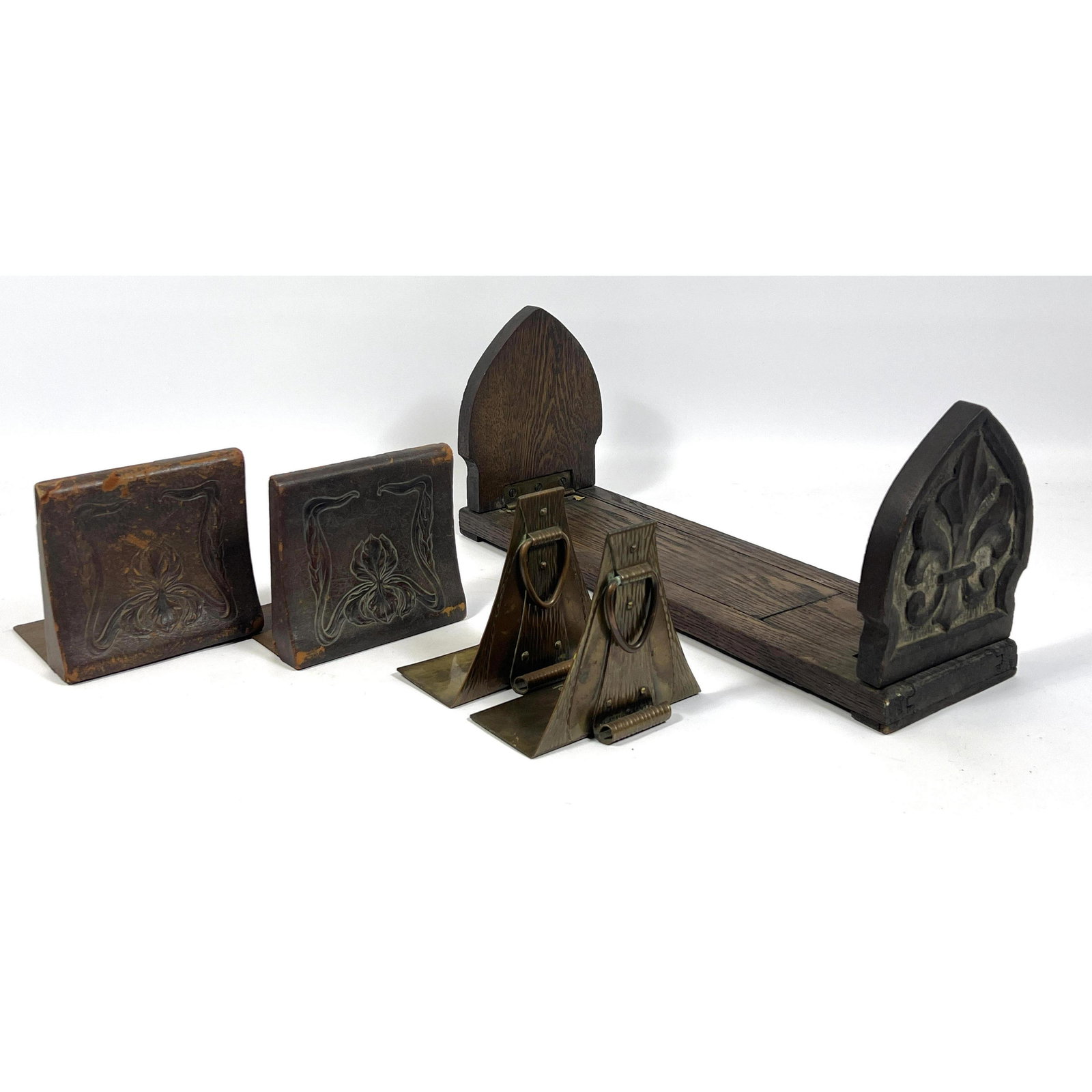 Arts and crafts/art nouveau bookends.  Includes pair Hammered Copper ROYCROFT Bookends. (1 of 17)