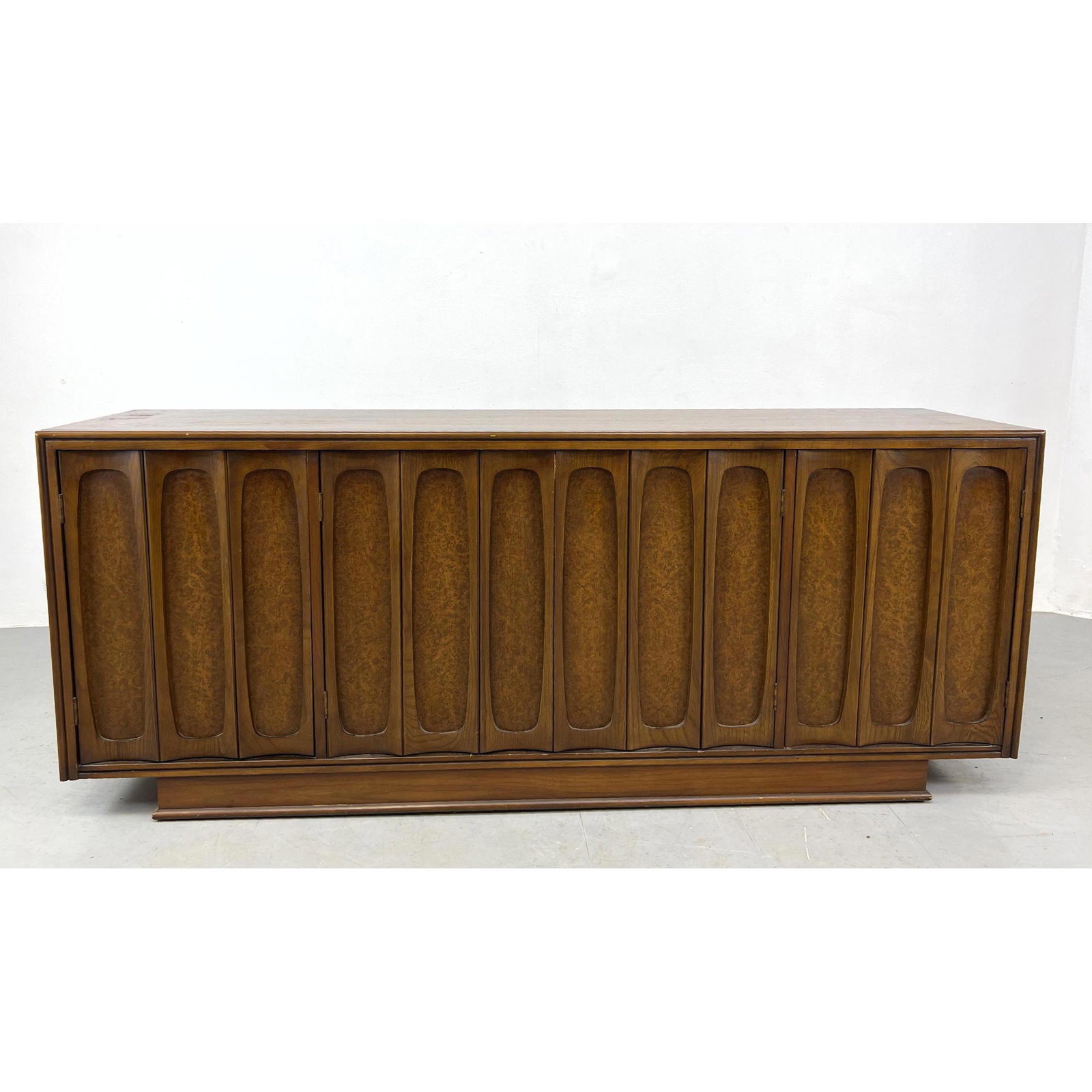 Modern Teak Credenza Sideboard. Sculptural Door Panels, Recessed Platform Base. Made in Sweden.: Modern Teak Credenza Sideboard. Sculptural Door Panels, Recessed Platform Base. Made in Sweden. Dimensions: H: 29.25 inches: W: 72 inches: D: 18.5 inches --- We offer curbside delivery to NYC, Manhatt