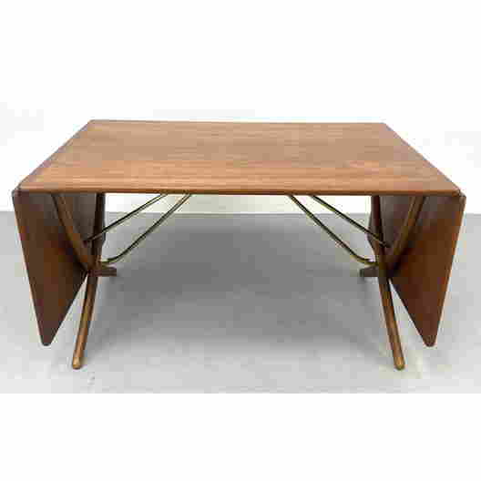 Modern Dining Tables