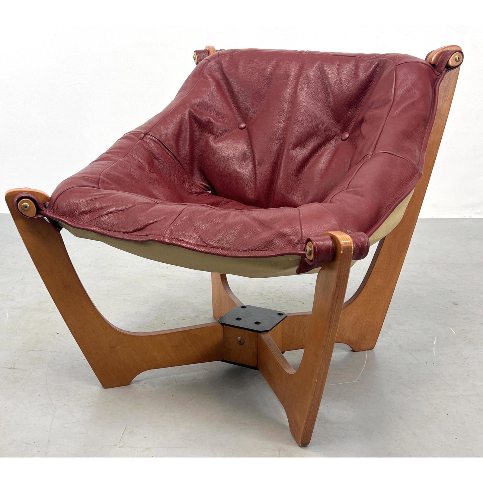 Odd Knutsen Luna Lounge Chair (1 of 7)