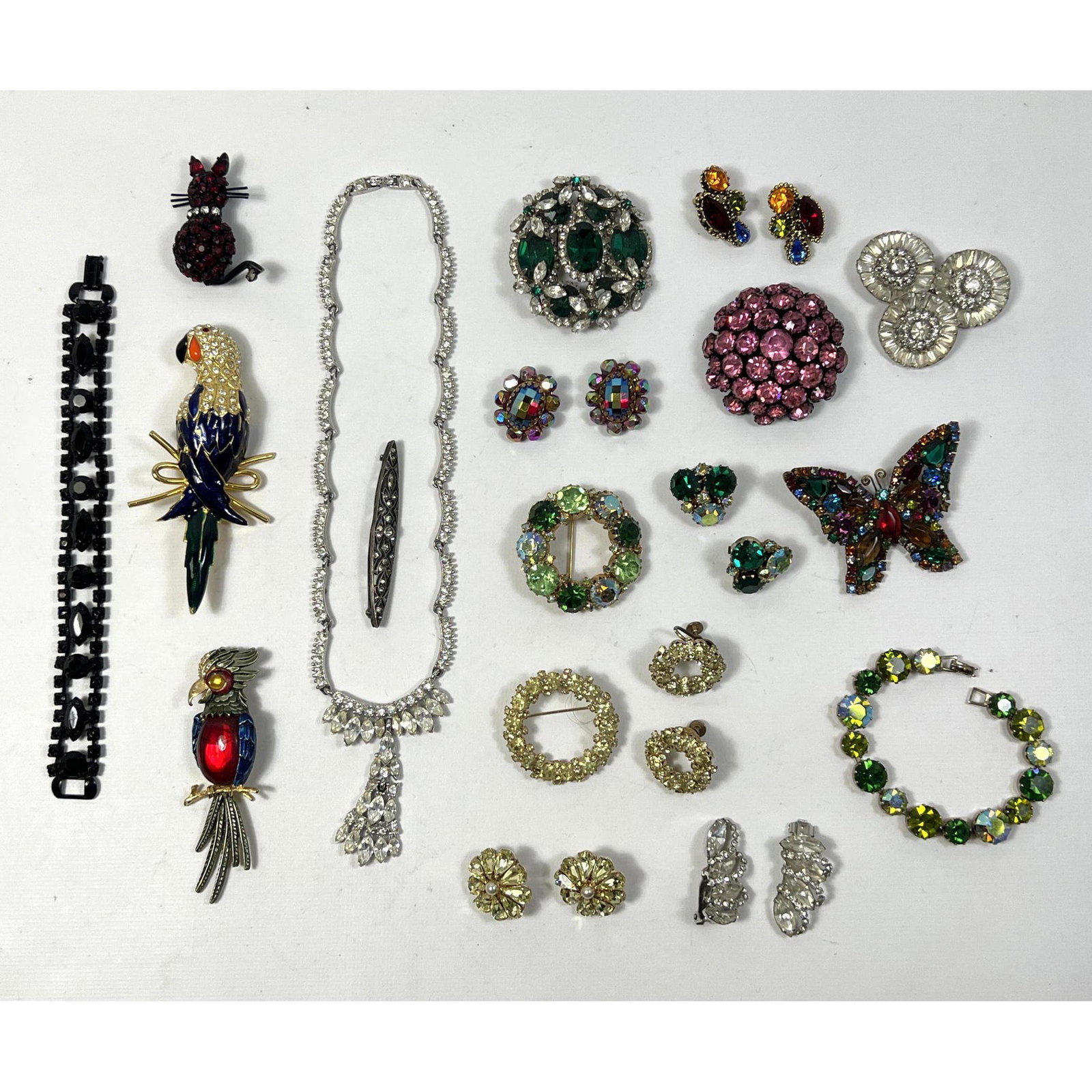 Vintage Costume Jewelry Lot. WEISS, WARNER. Colored Rhinestones. Figural Bird, Parrot, Cat, Butterfl: Vintage Costume Jewelry Lot. WEISS, WARNER. Colored Rhinestones. Figural Bird, Parrot, Cat, Butterfly Pins. --- US Shipping charge: $35 Plus insurance at a rate of $1 per hundred.
