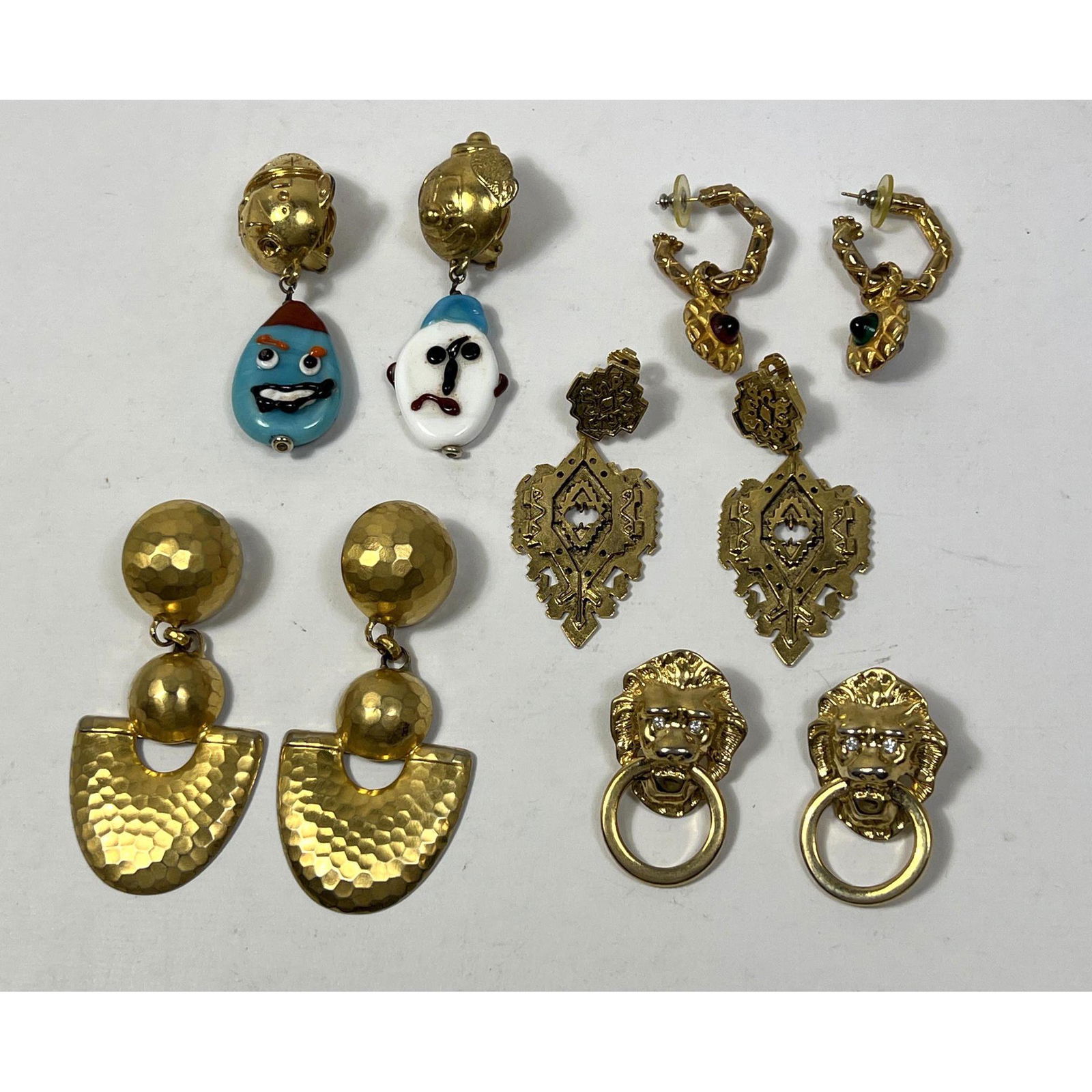 5pr Designer Costume Earrings. ISABEL CANOVAS Glass Face Earrings. KJL. and more: 5pr Designer Costume Earrings. ISABEL CANOVAS Glass Face Earrings. KJL. and more --- US Shipping charge: $20 Plus insurance at a rate of $1 per hundred.