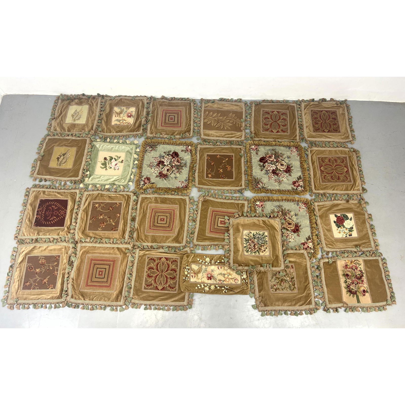 25pcs Lot Vintage pillow covers in addition Aubusson and  needlepoint. New old stock. (1 of 14)