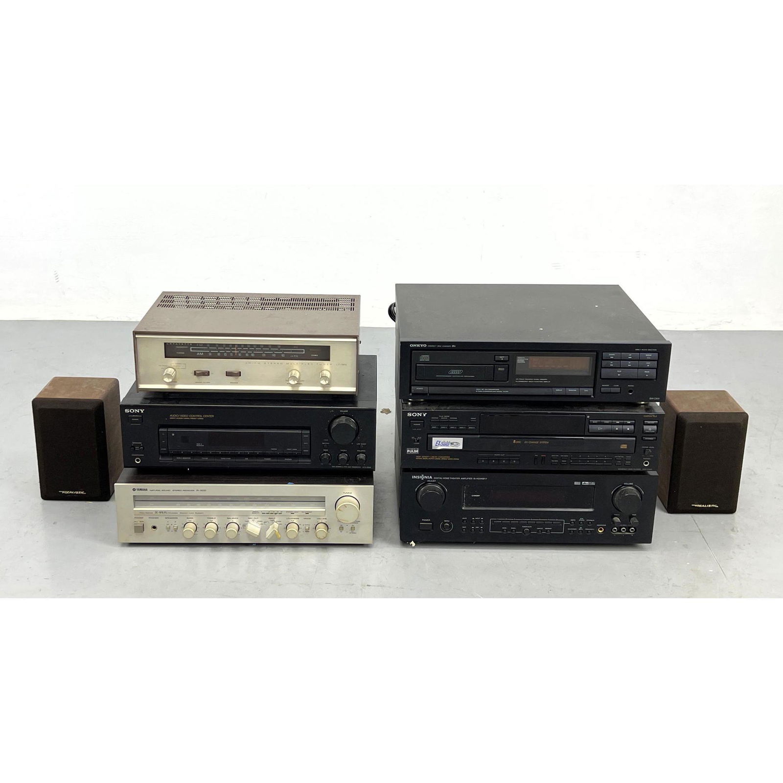 Vintage Stereo Equipment. SONY, YAMAHA, INSIGNIA, ONKYO, etc. Receiver, Compact Disc CD Changer, Mul (1 of 20)