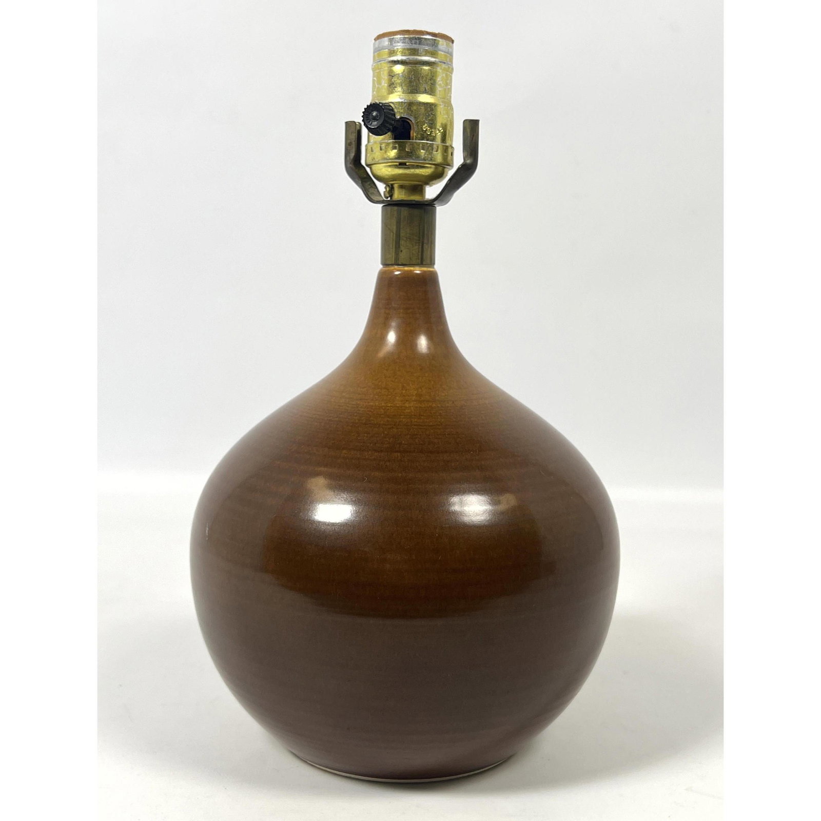 BOSTLUND Brown Glazed Pottery table Lamp. Modernist Lighting.: BOSTLUND Brown Glazed Pottery table Lamp. Modernist Lighting. Dimensions: H: 11 inches: W: 7 inches: D: 7 inches --- US Shipping charge: In house shipping available. Will be calculated once destinatio