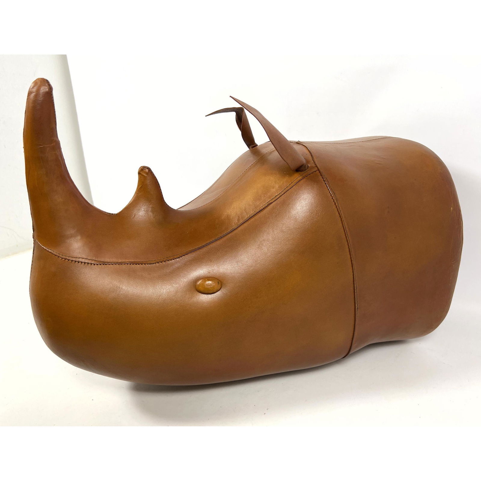 Large Leather Rhinoceros Head Wall Mount Sculpture. (1 of 8)
