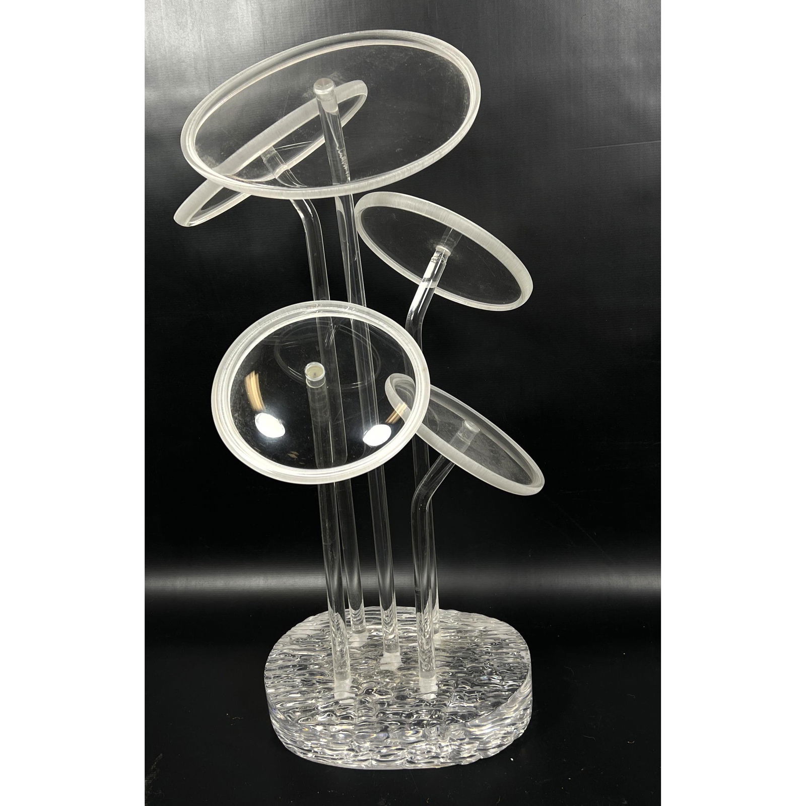Modernist Lucite Acrylic Flower Sculpture.: Modernist Lucite Acrylic Flower Sculpture. Dimensions: H: 25 inches: W: 14 inches --- US Shipping charge: In house shipping available. Will be calculated once destination known. Plus insurance at a ra