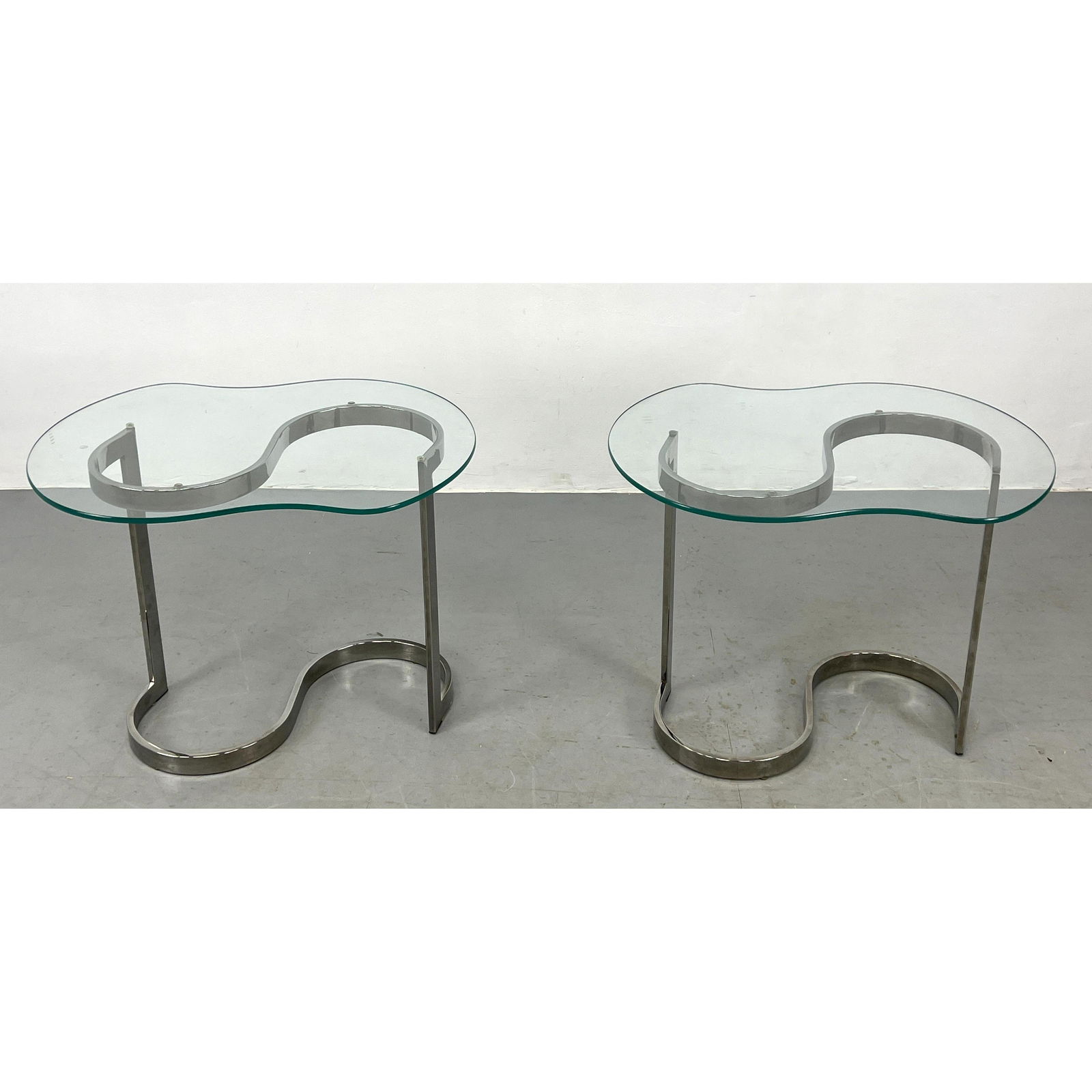 Pr Modernist Chrome Base Glass Top Side End Tables. Shaped tops. (1 of 6)