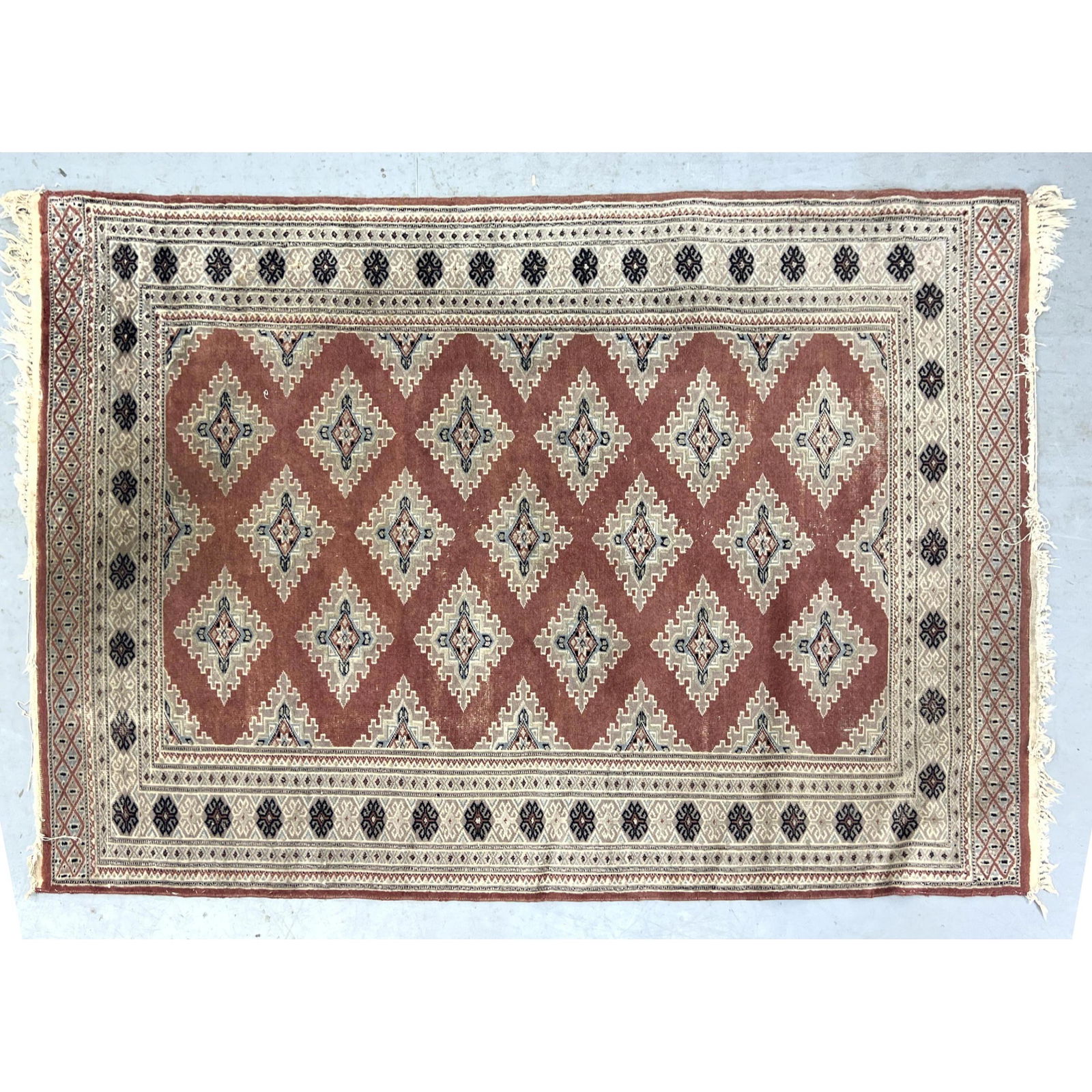 6'3 x 4'2" Hand Woven Oriental Style Carpet Rug. (1 of 10)