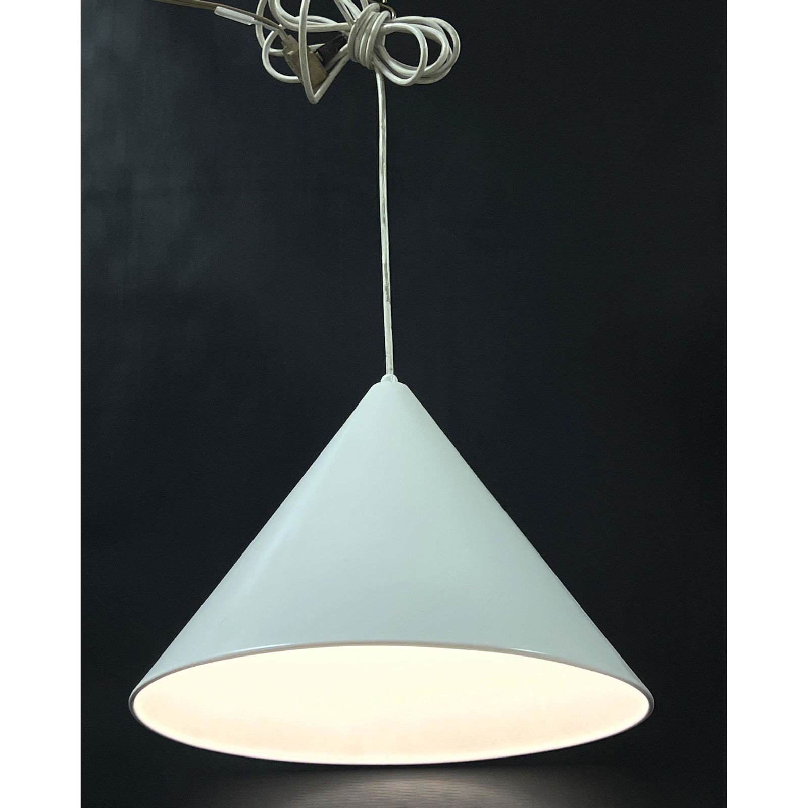 White Aluminum cone Chandelier Pendant Lamp. (1 of 8)